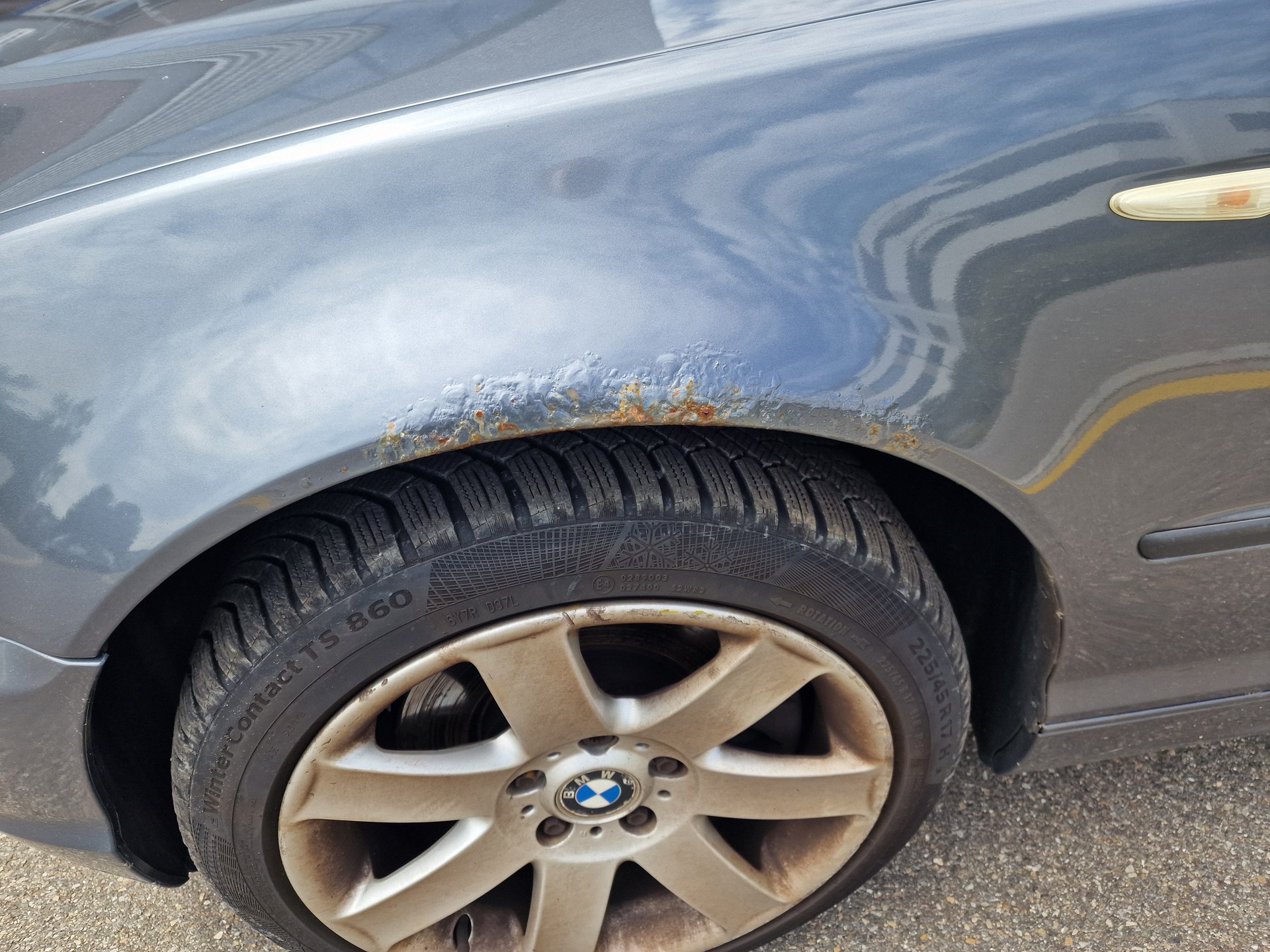 BMW 330xi Touring-image-2