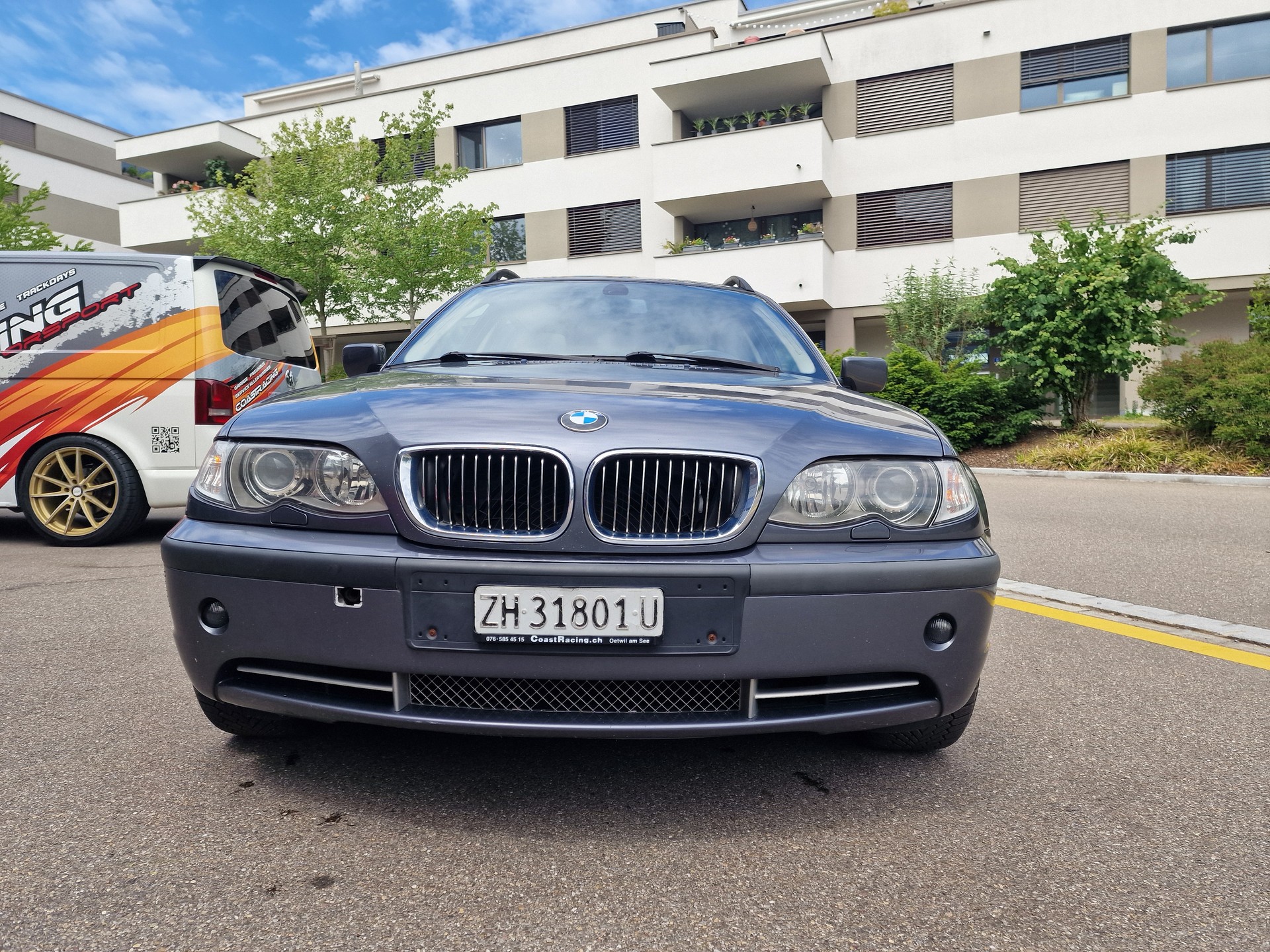 BMW 330xi Touring-image-4