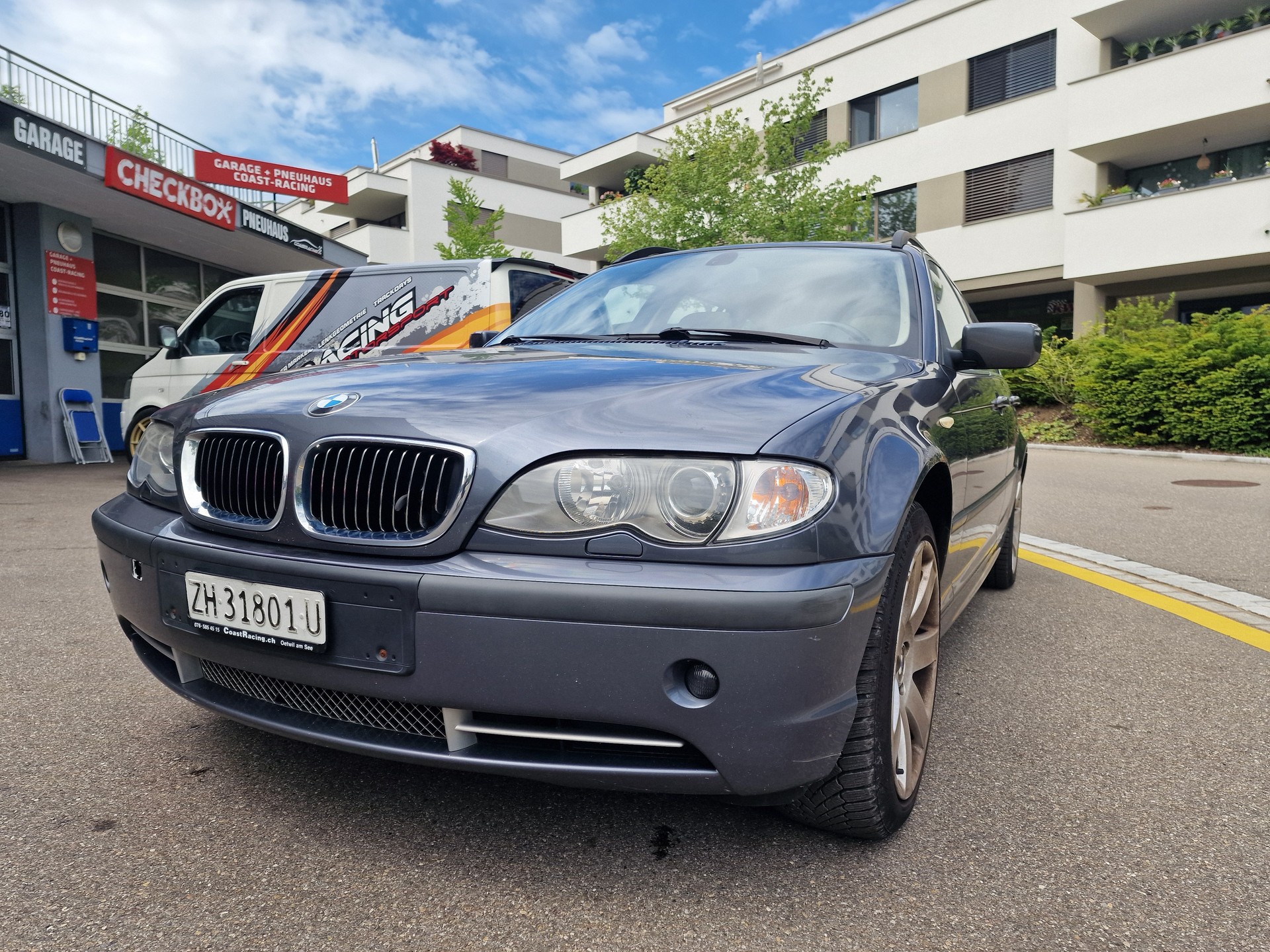 BMW 330xi Touring-image-5