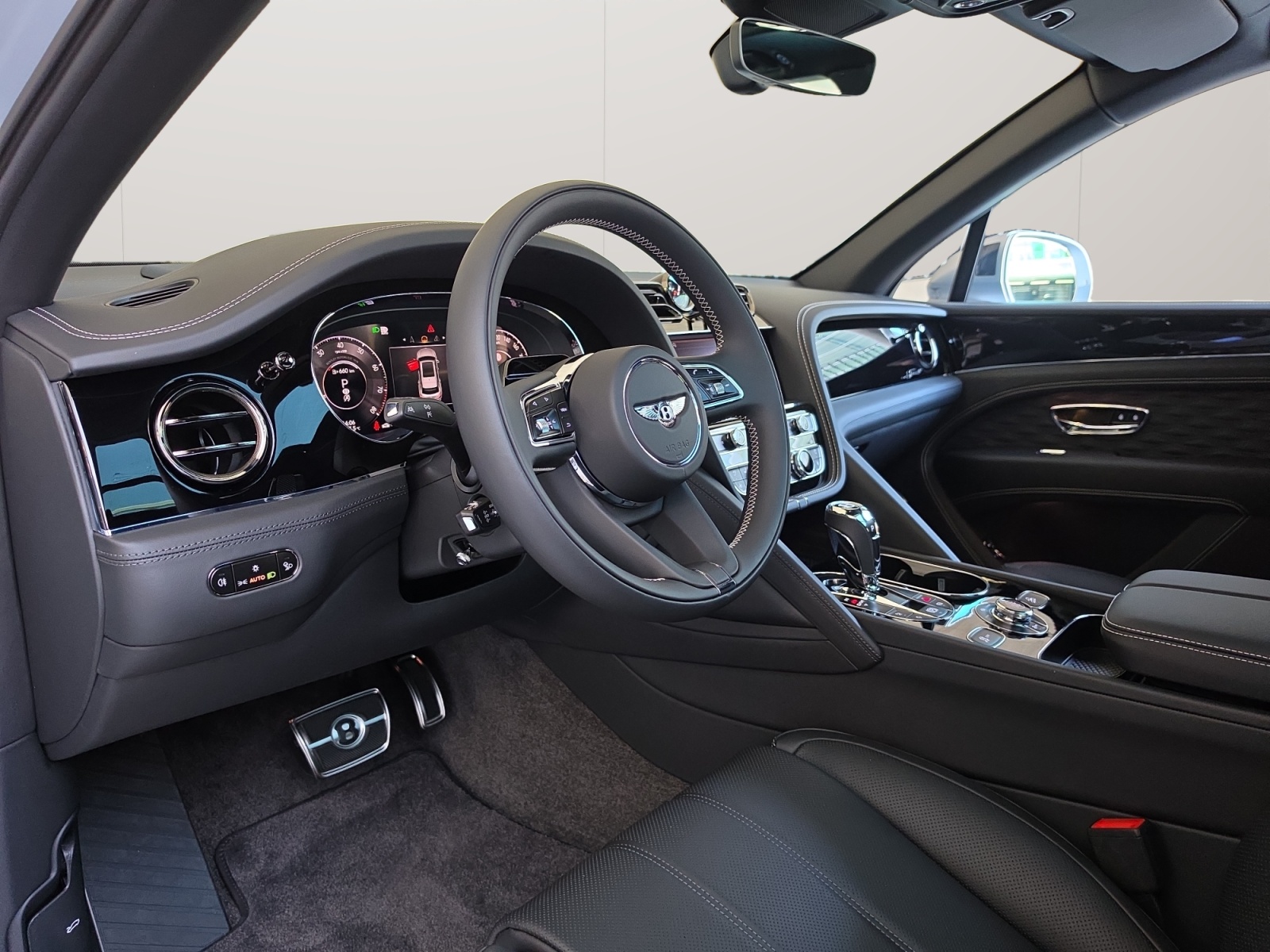 BENTLEY Bentayga Speed- mehrere Fahrzeuge im Vorlauf. Kontaktieren Sie uns bitte für mehr Informationen.-image-3