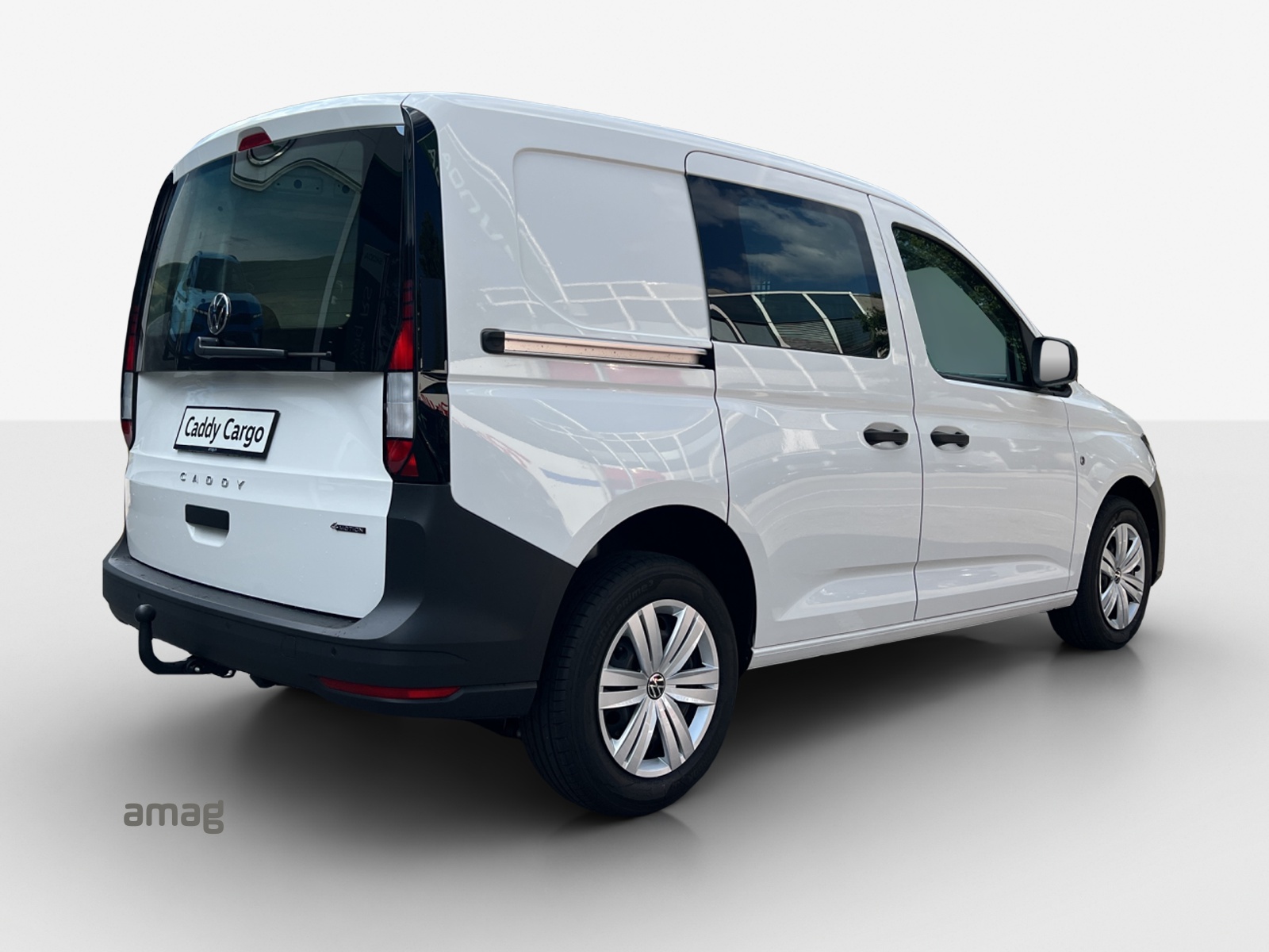 VW Caddy Cargo 2.0TDI 4Motion-image-4