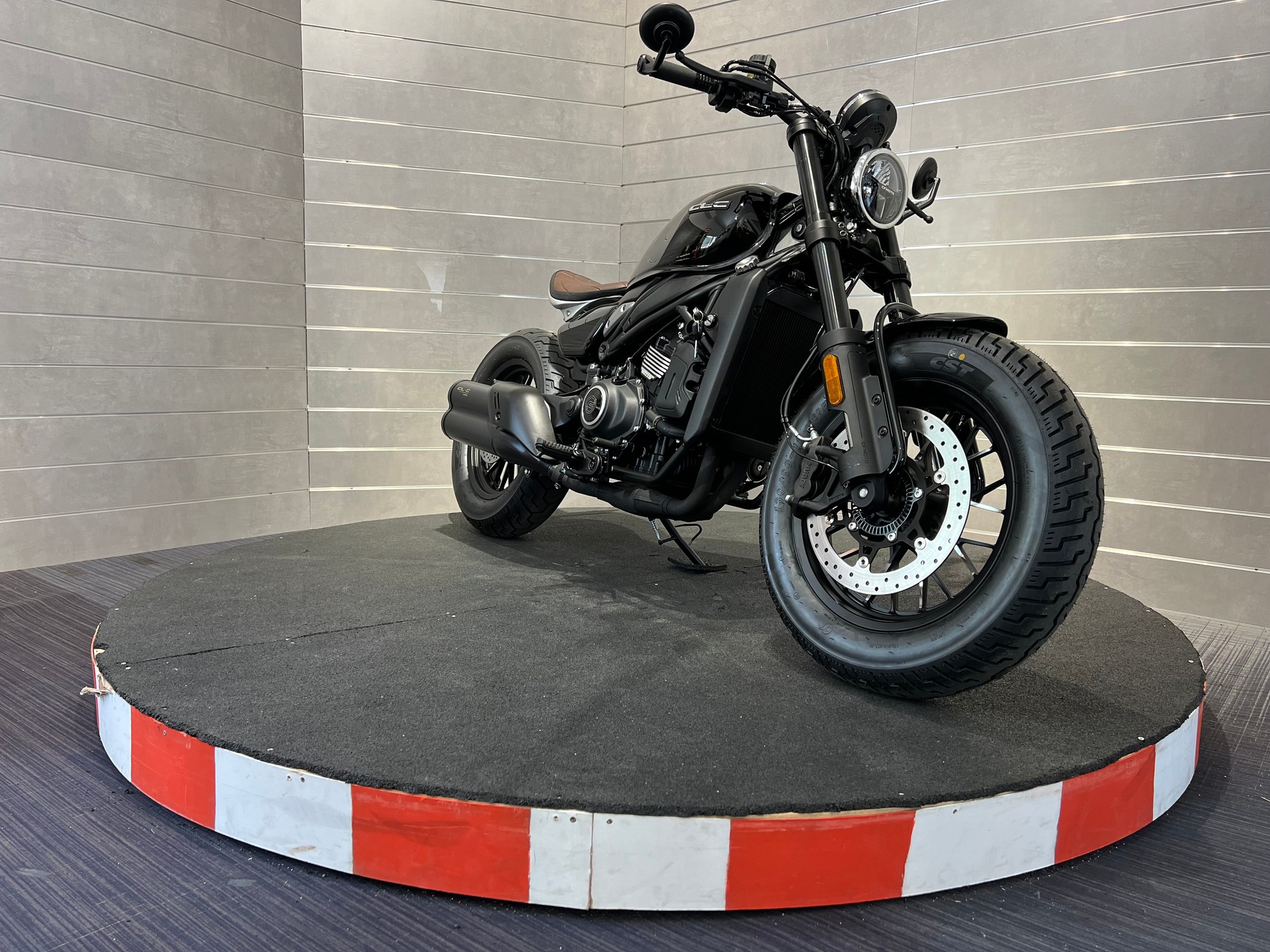 CF MOTO BOBBER-image-7