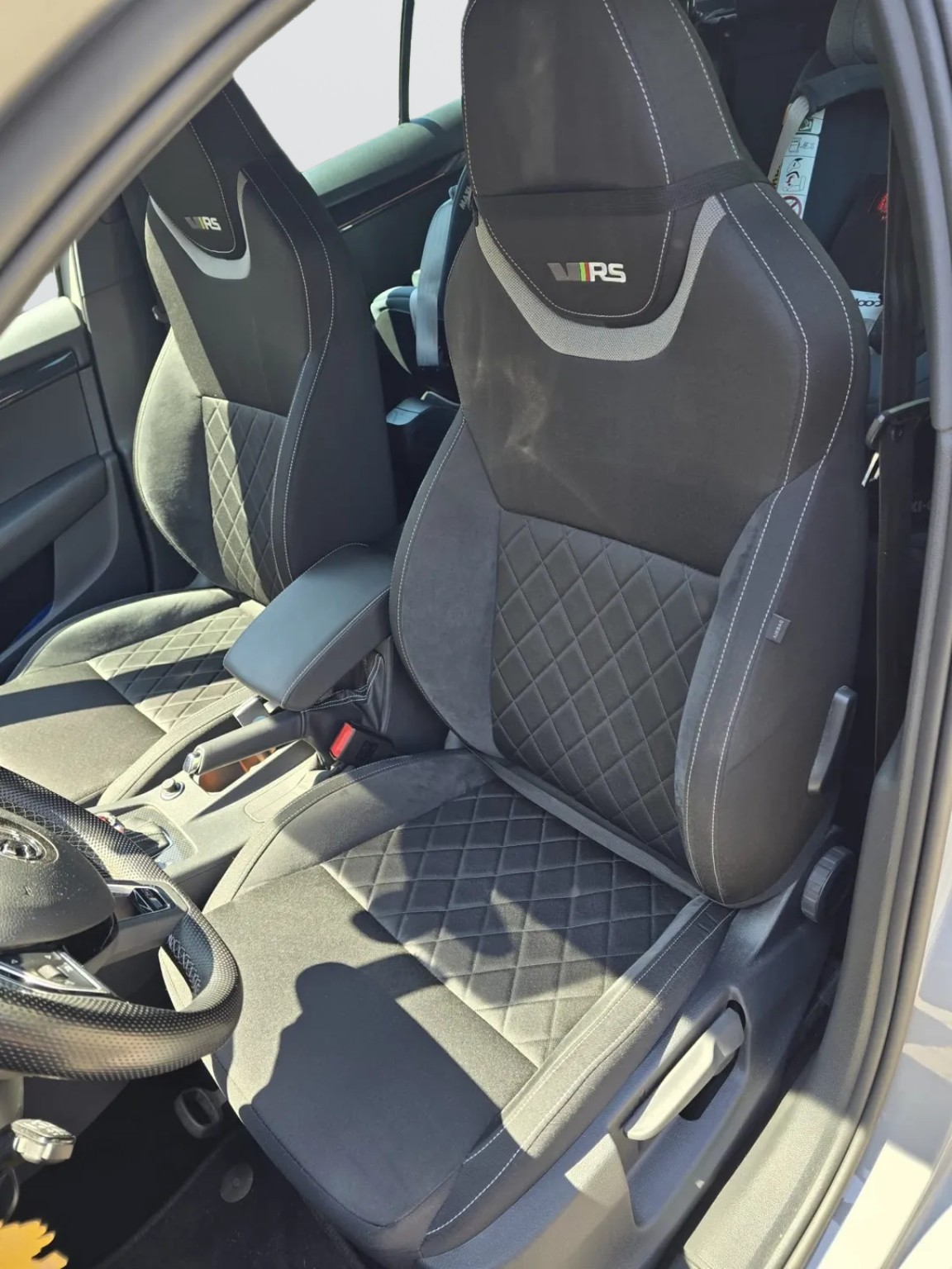 SKODA Octavia Combi 2.0 TSI RS DSG-image-6