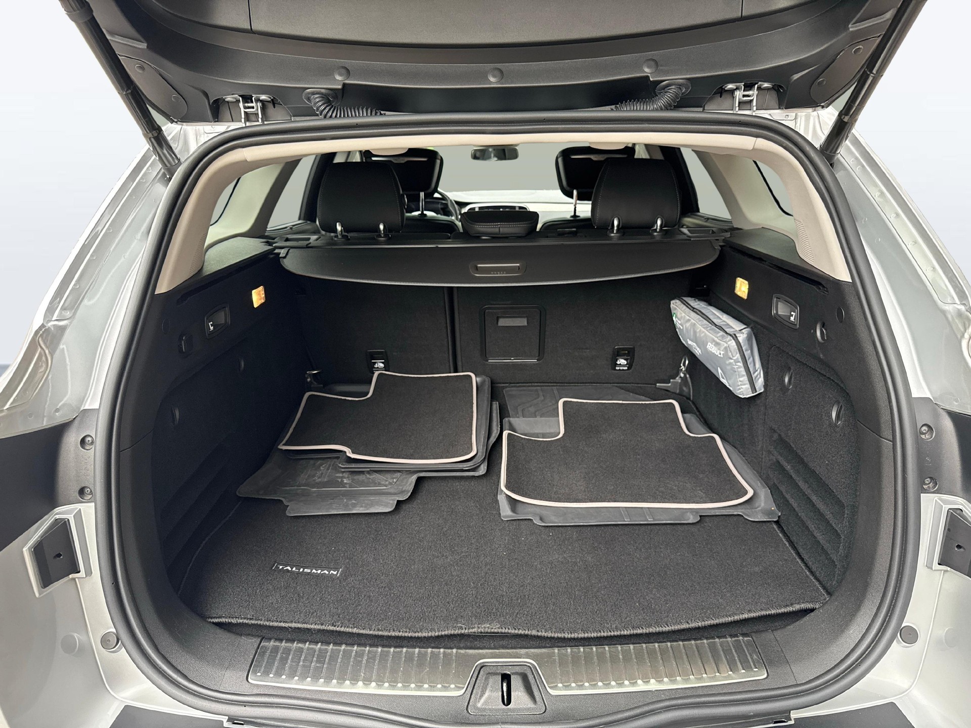 RENAULT Talisman Grandtour 1.8 TCe Initiale EDC-image-10