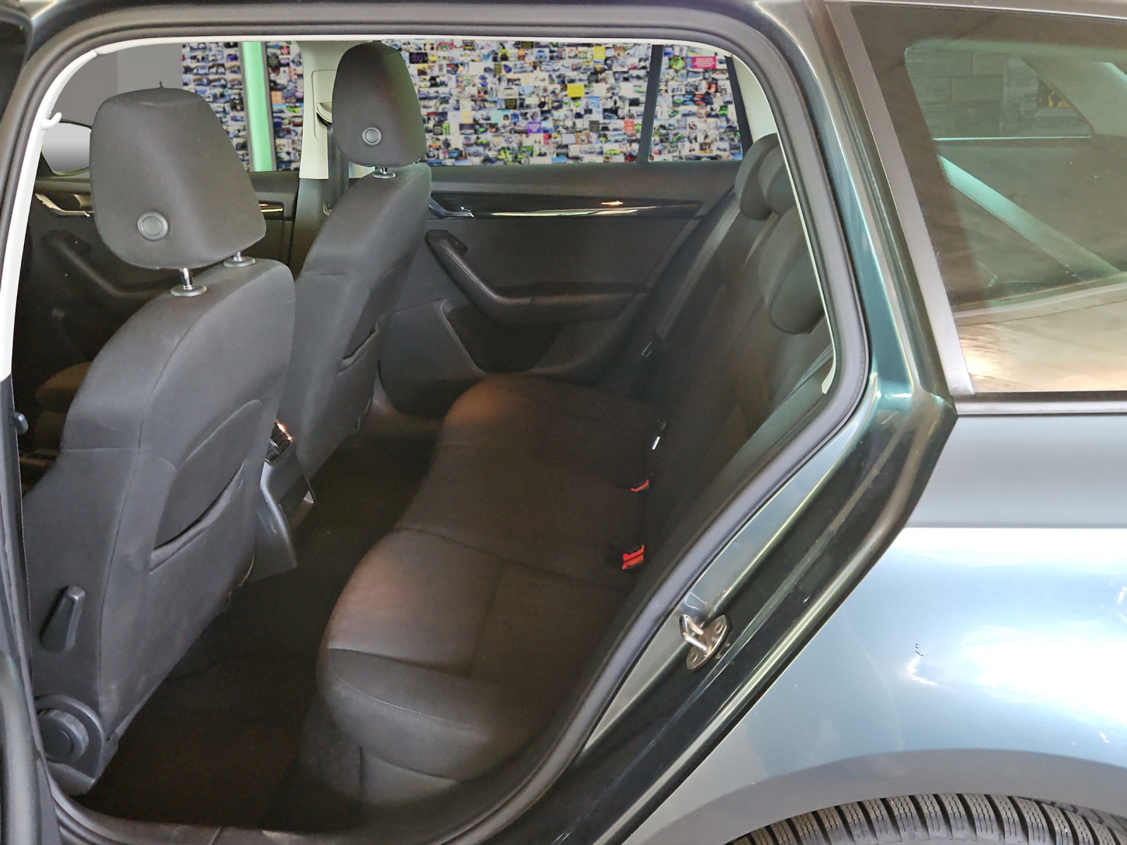 SKODA Octavia Combi 2.0 TDI Style 4x4-image-9