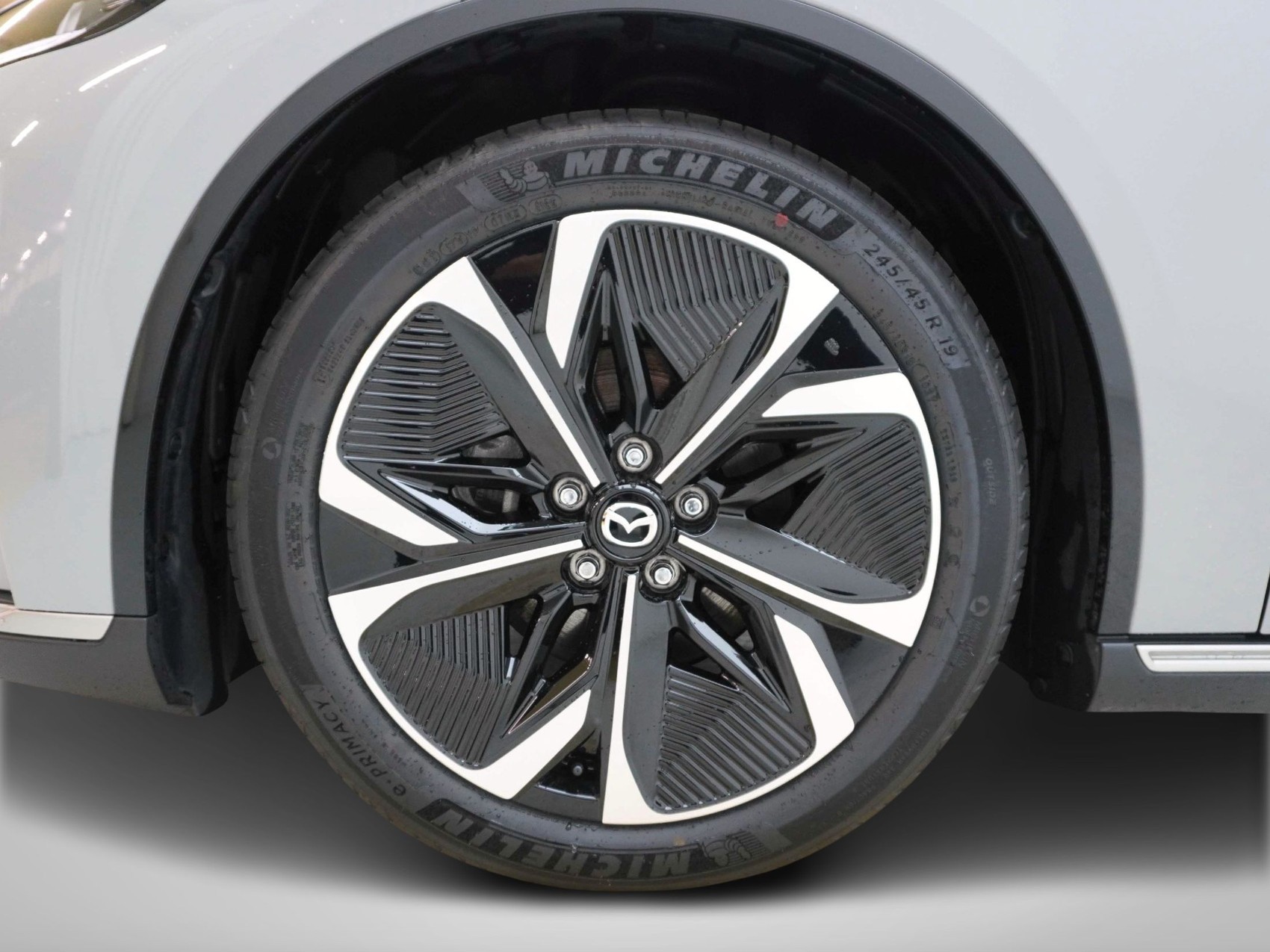 MAZDA 6e Takumi ⚡Schnellladezeit 10-80% in nur 24 Minuten⚡-image-5