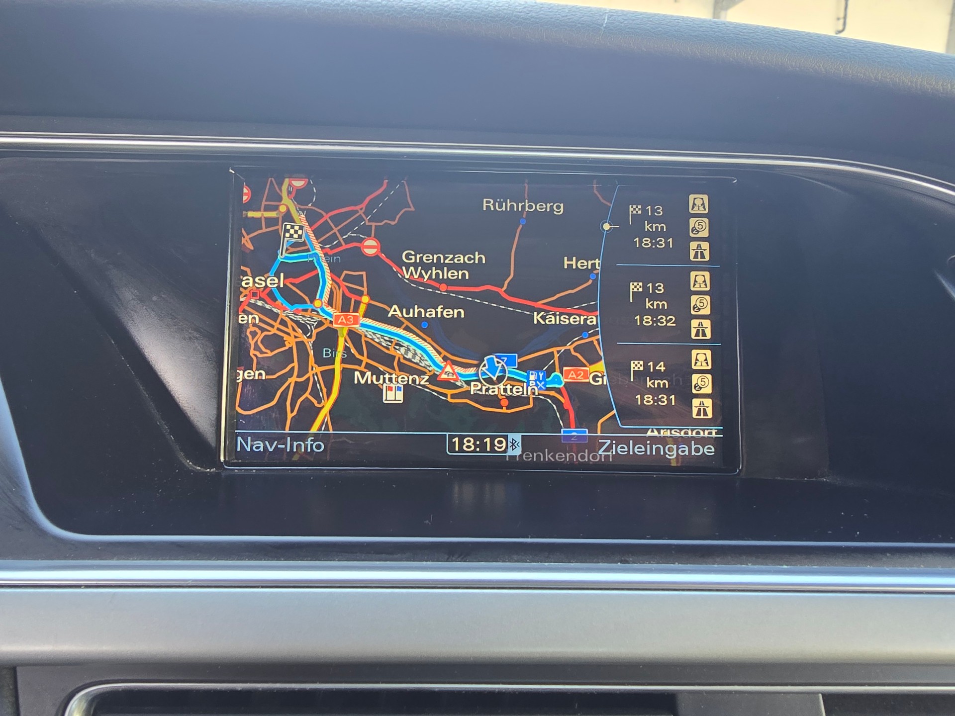 AUDI A5 Cabriolet 3.0 TDI quattro S-tronic-image-4