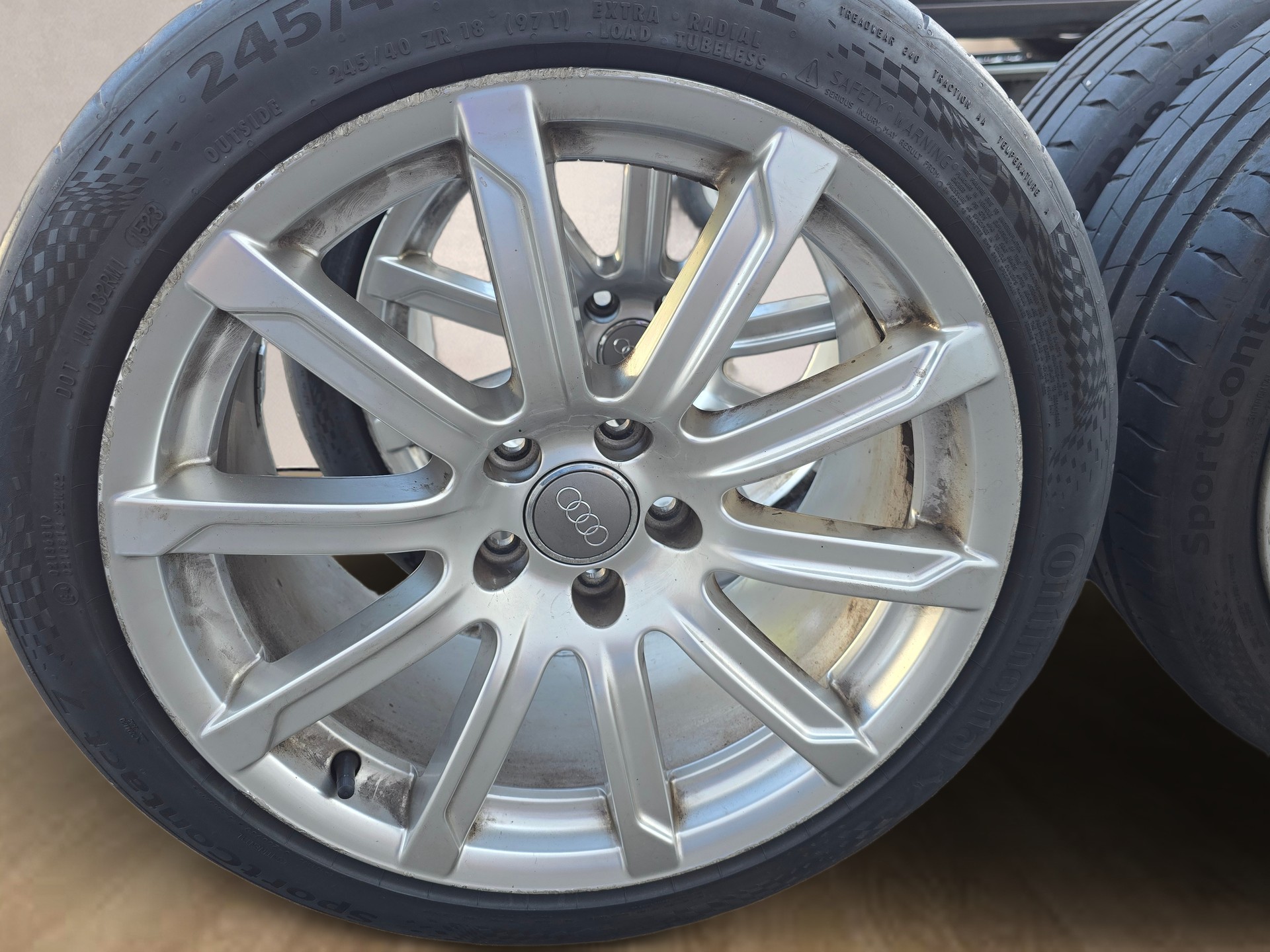 AUDI A5 Cabriolet 3.0 TDI quattro S-tronic-image-14