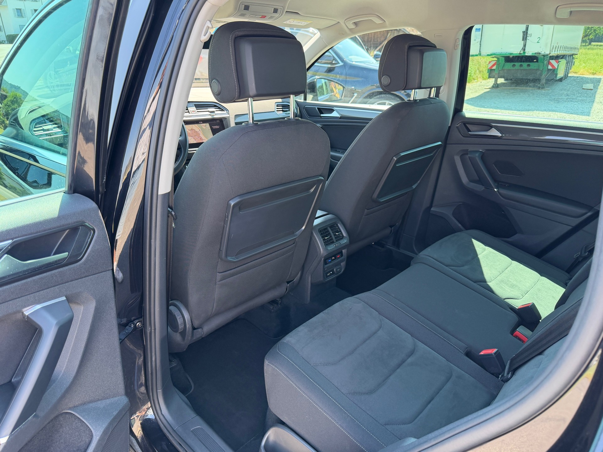 VW Tiguan 2.0TSI Highline 4Motion DSG-image-8