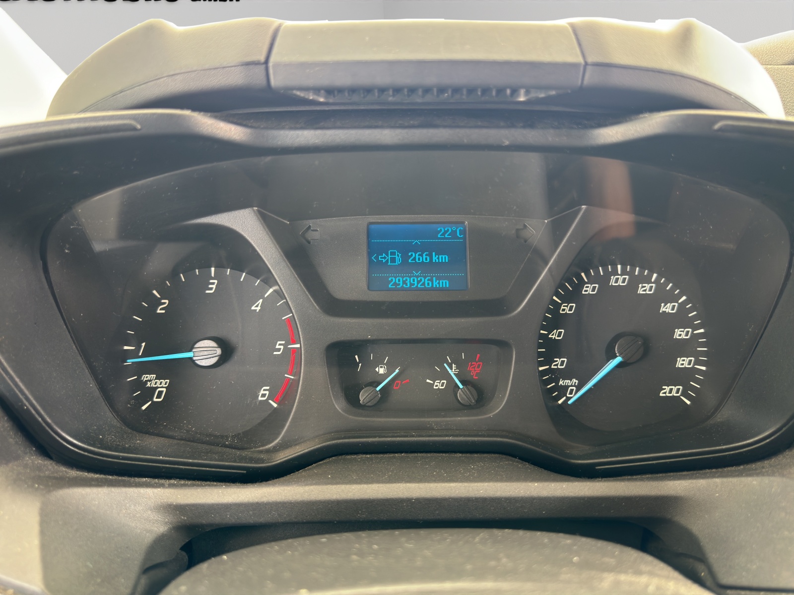 FORD Tourneo Custom 300 L1H1 Limited-image-21