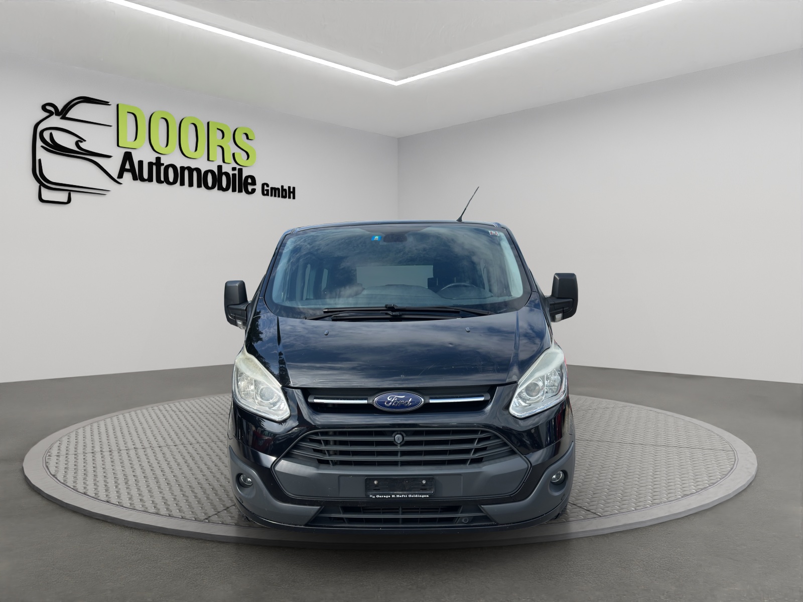 FORD Tourneo Custom 300 L1H1 Limited-image-1
