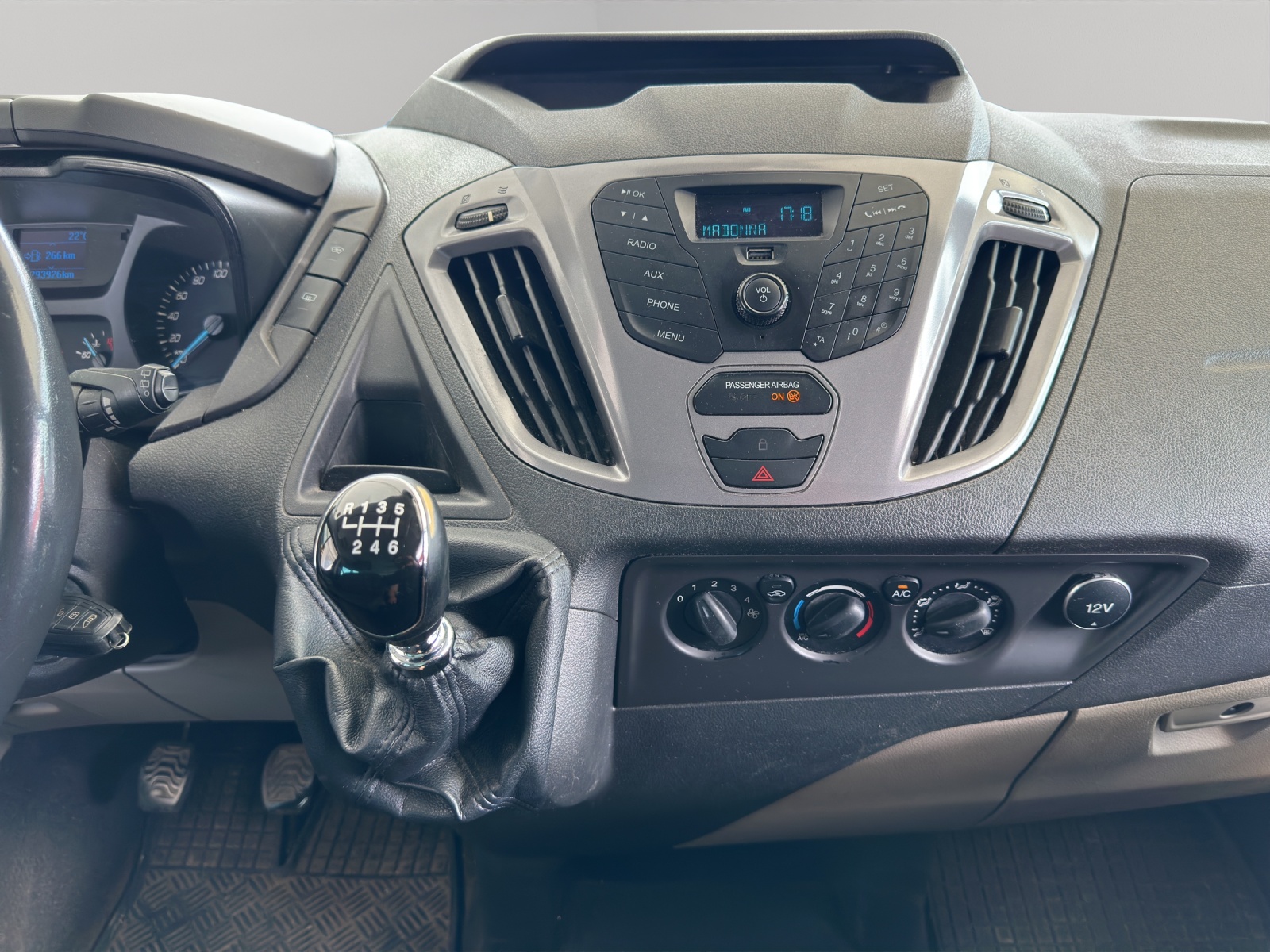 FORD Tourneo Custom 300 L1H1 Limited-image-14