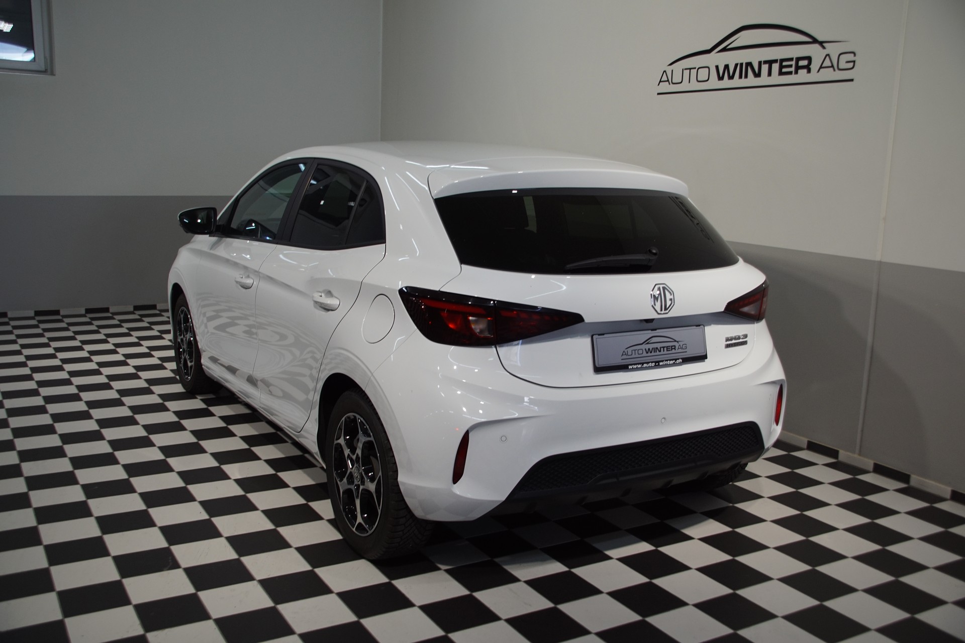 MG 3 1.5 Hybrid Luxury Aut. **Swiss-Edition**-image-6