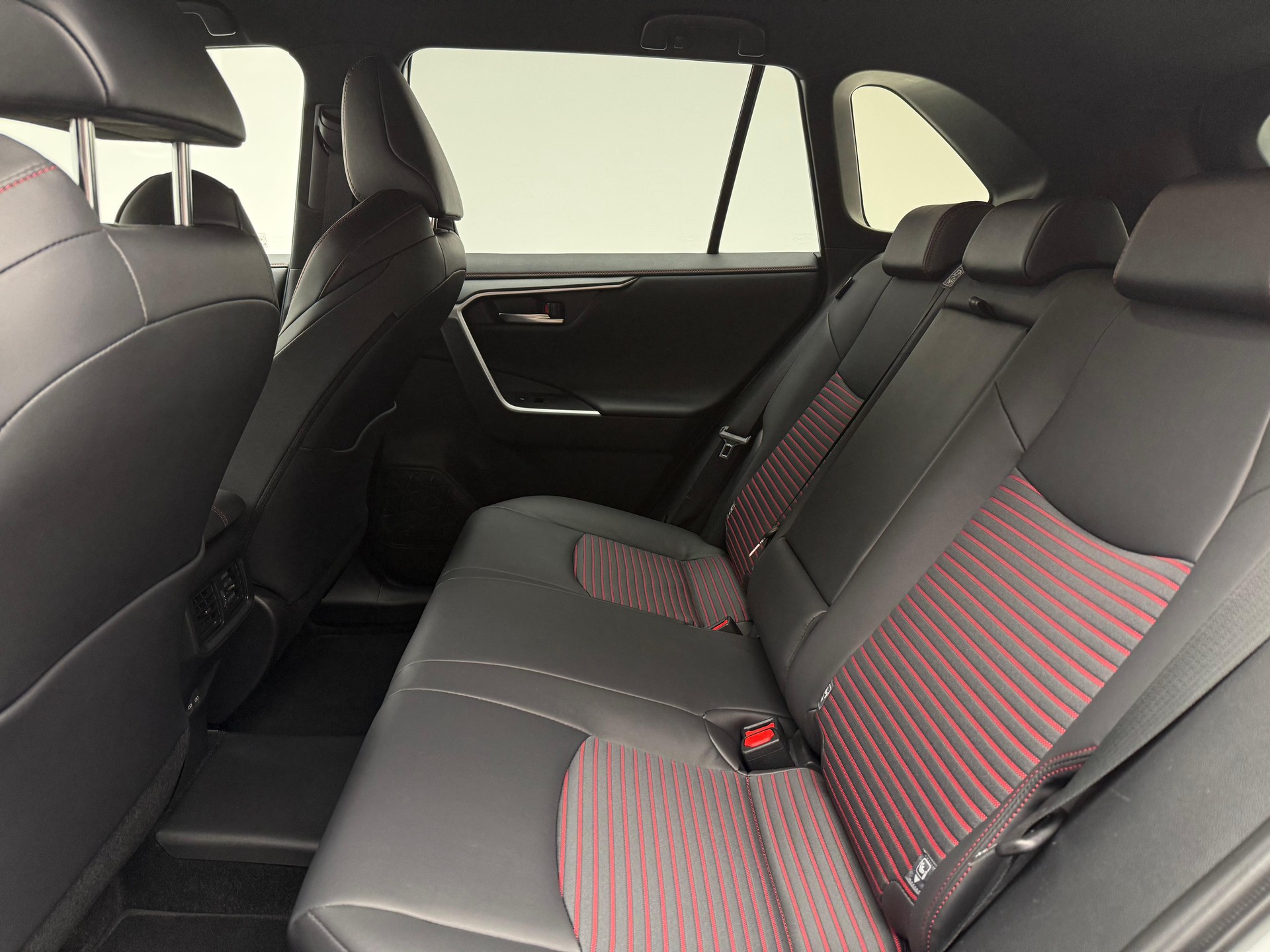 SUZUKI Across 2.5 PHEV Compact Top 4x4-image-6