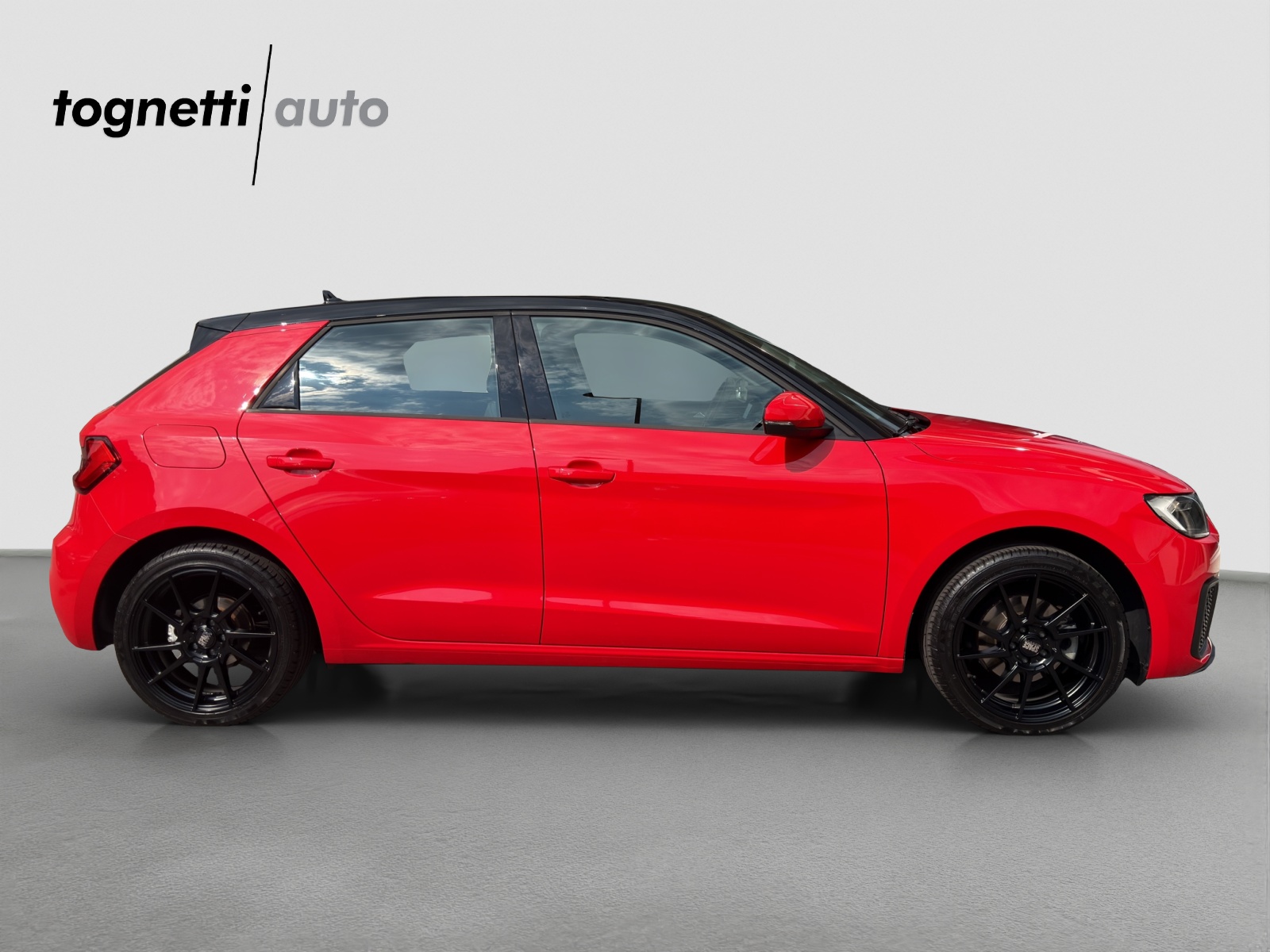 AUDI A1 Sportback 30 TFSI Attraction S-tronic-image-2