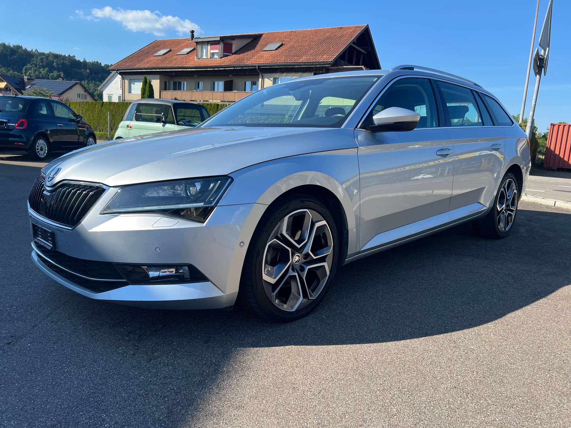 SKODA Superb Combi 2.0 TDi Style 4x4 DSG-image-1