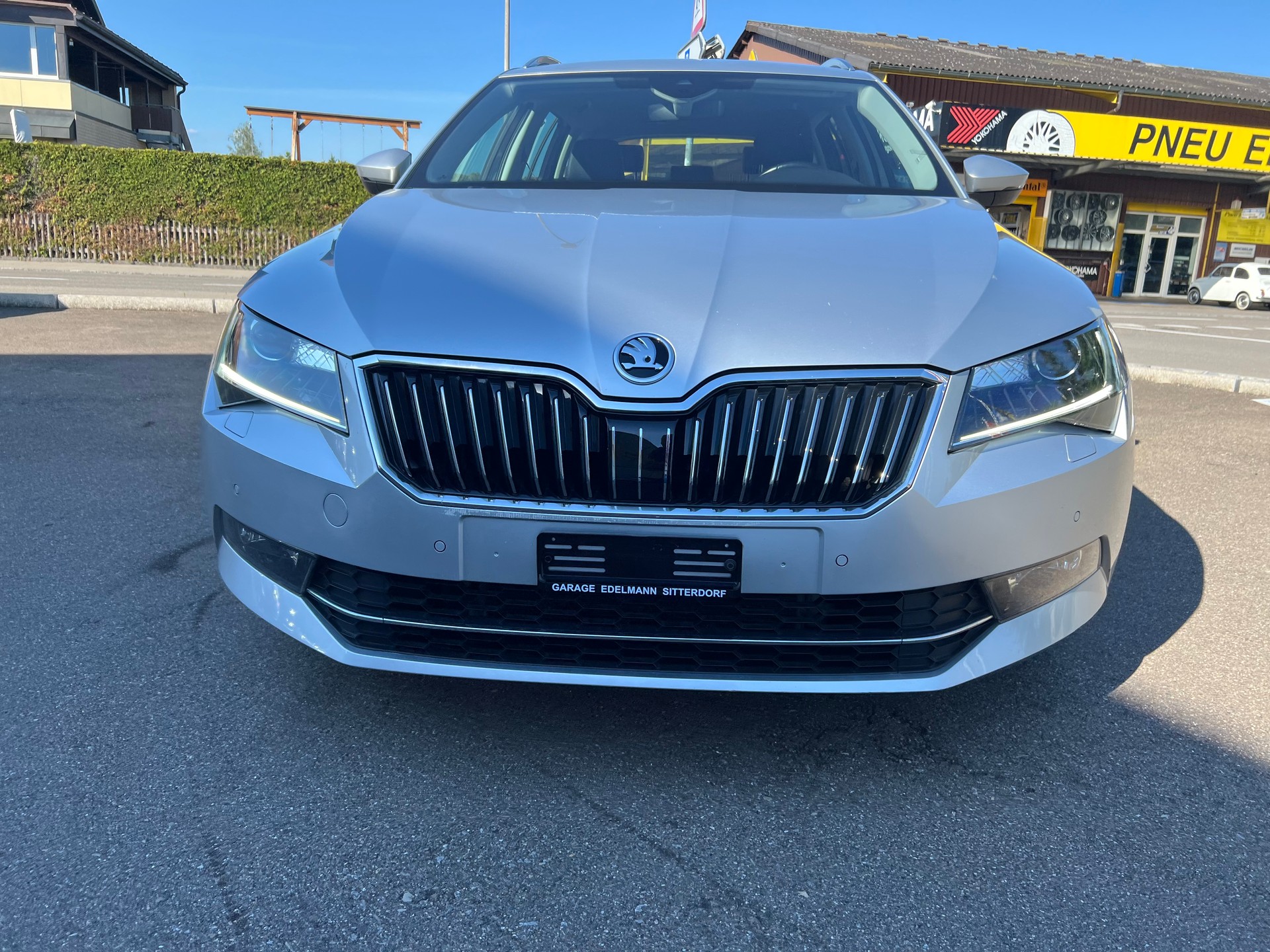 SKODA Superb Combi 2.0 TDi Style 4x4 DSG-image-4
