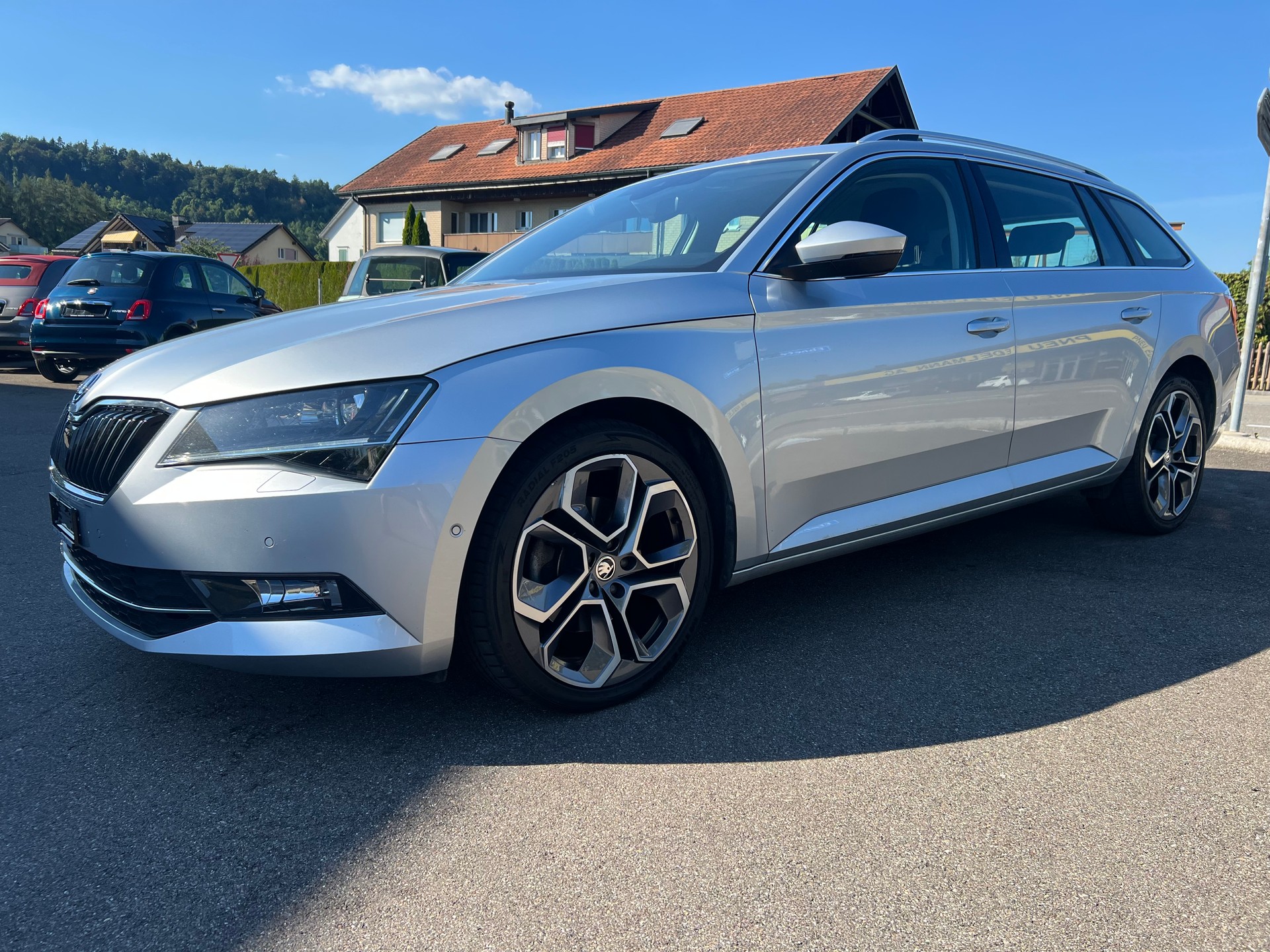 SKODA Superb Combi 2.0 TDi Style 4x4 DSG-image-0