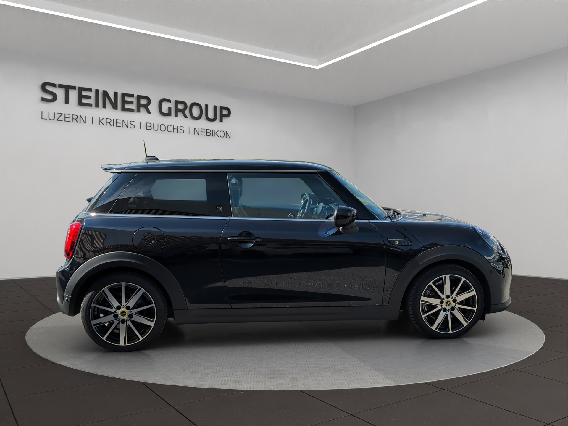 MINI Cooper SE-image-4