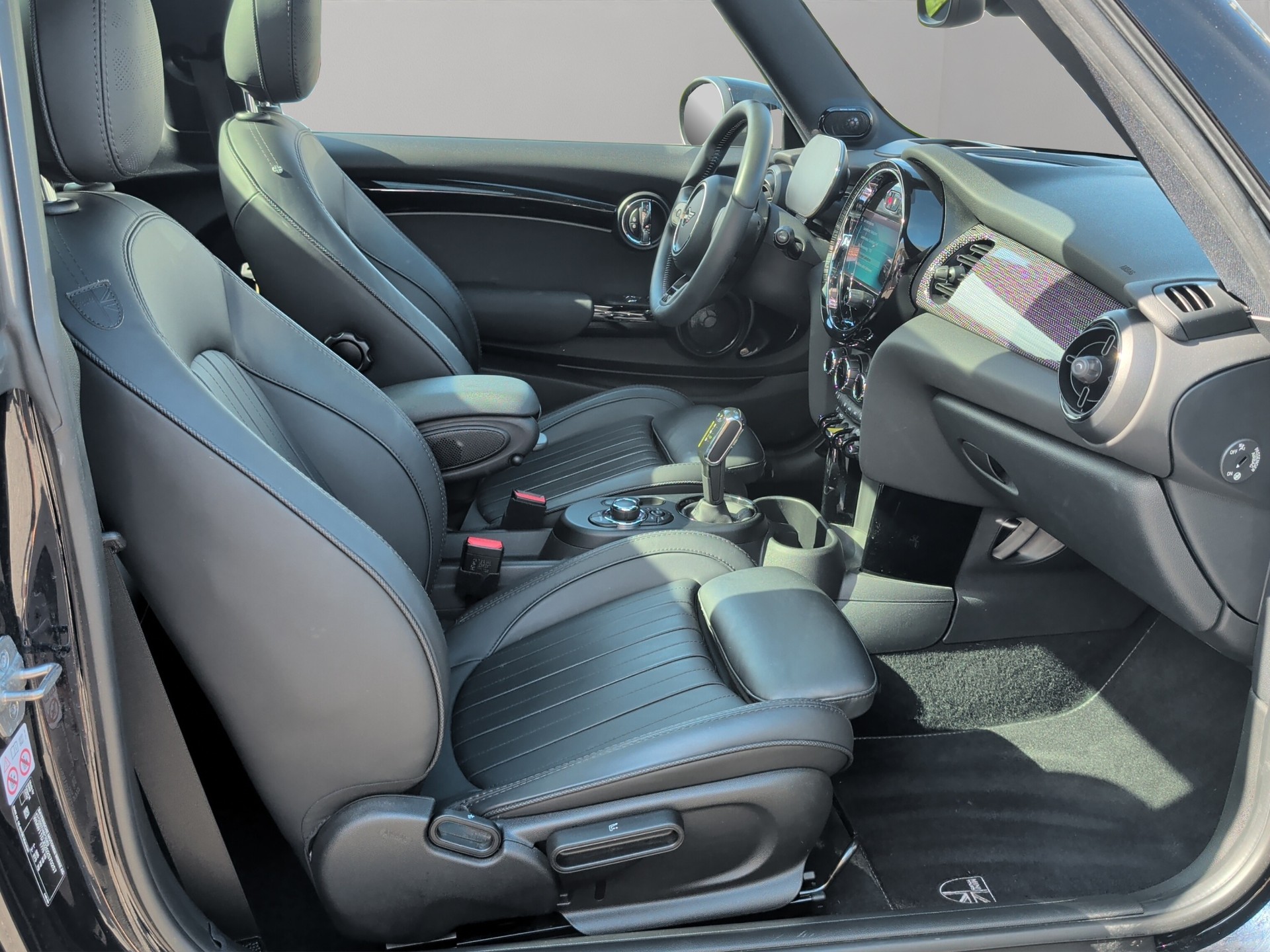 MINI Cooper SE-image-21