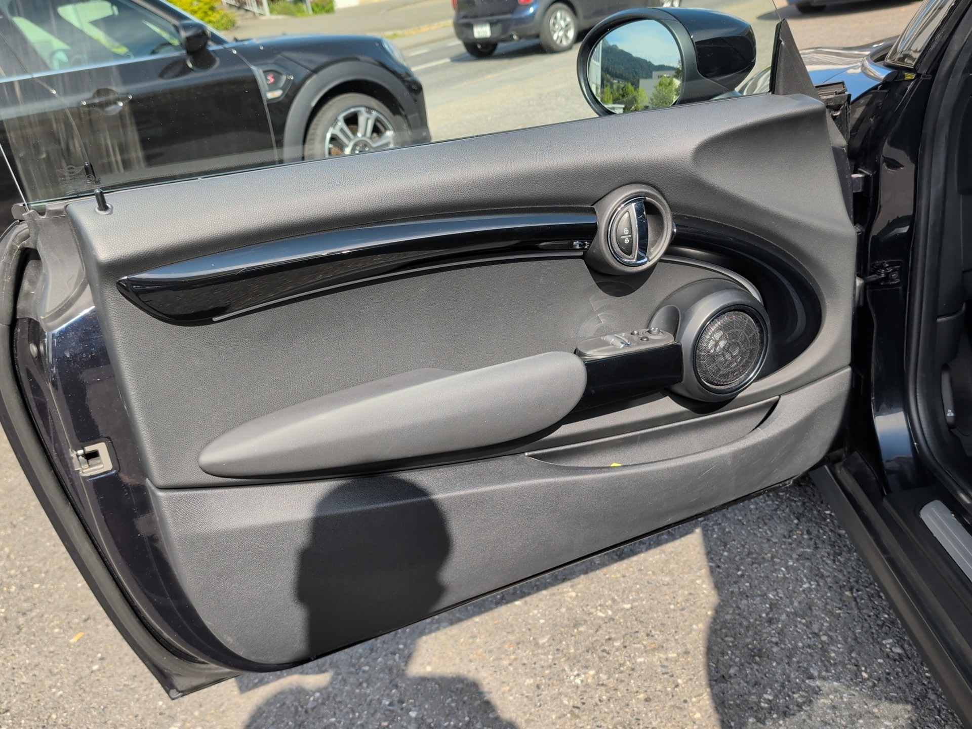 MINI Cooper SE-image-12