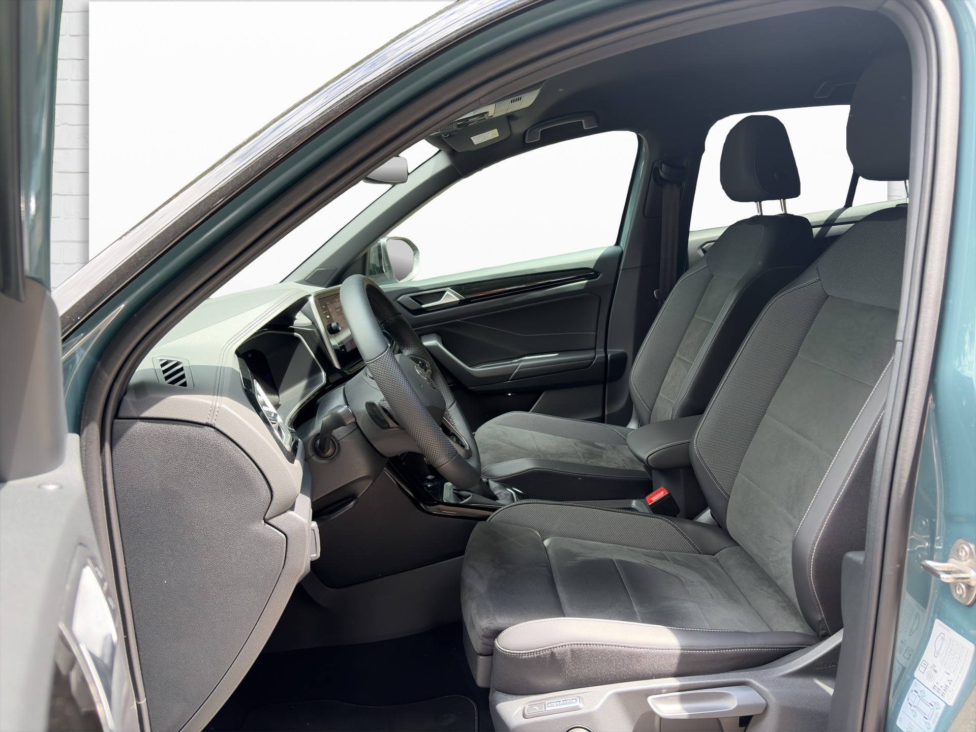 VW T-Roc 1.5 TSI EVO R-Line DSG-image-3