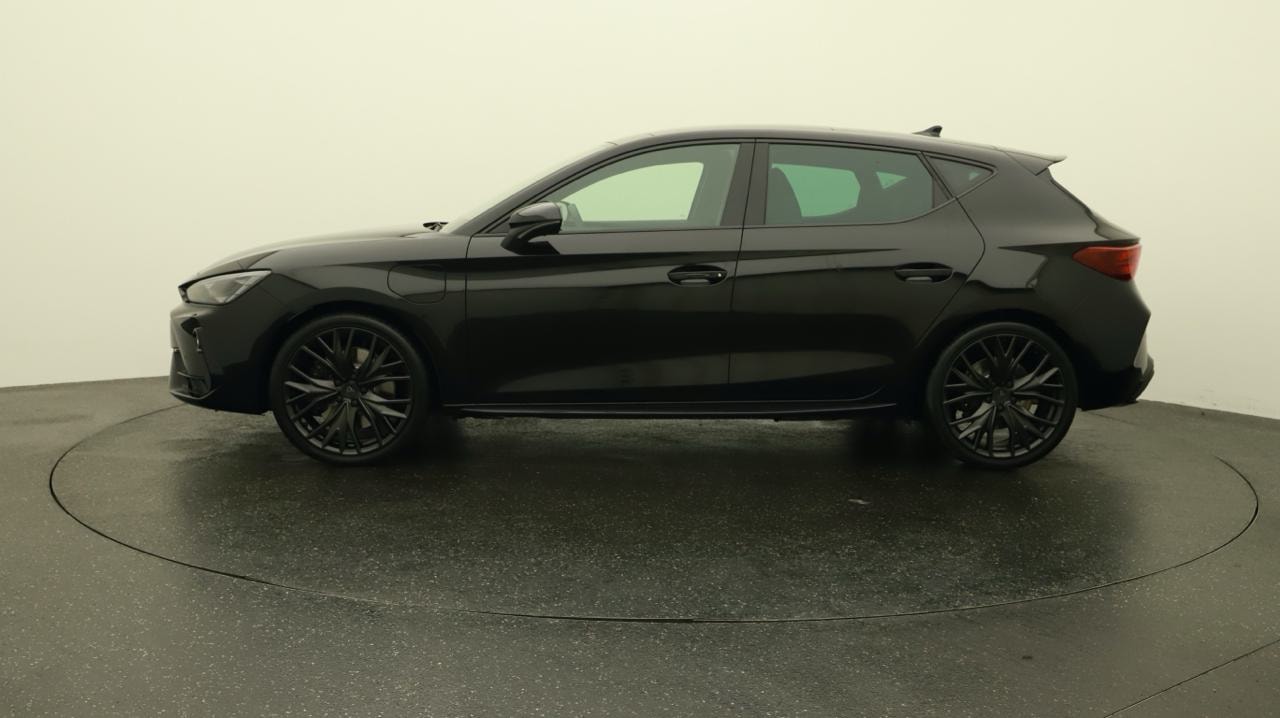 CUPRA LEON 1.5 e-HYBRID pHEV VZ Black Edition-image-1