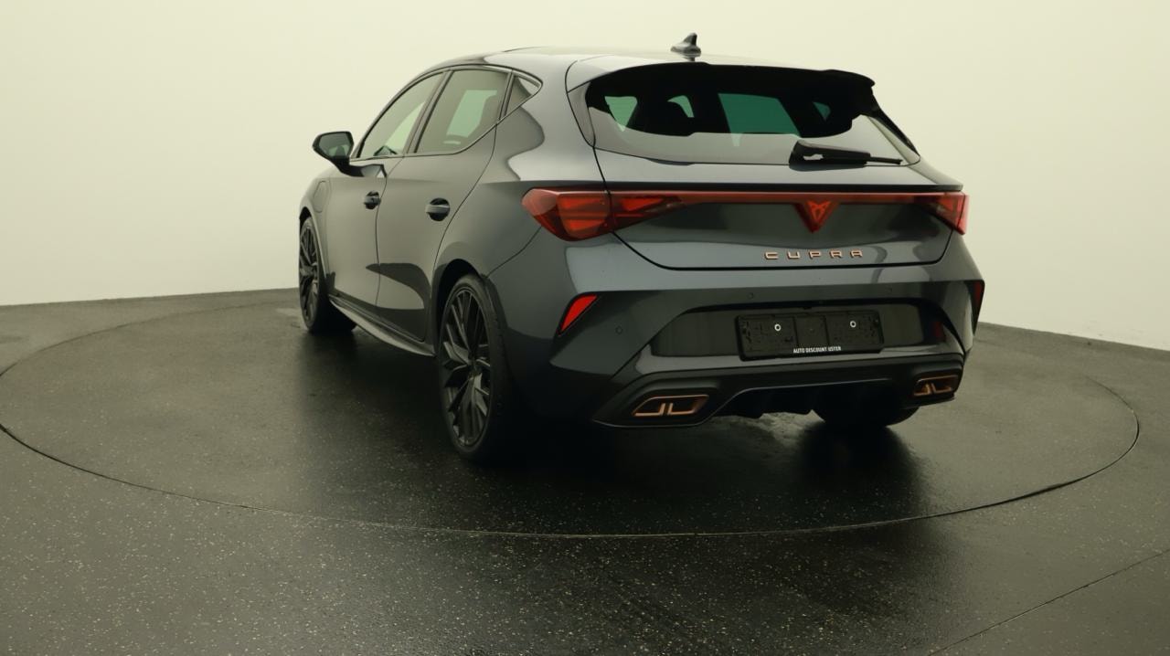 CUPRA LEON 1.5 e-HYBRID pHEV VZ Black Edition-showroom-element-3