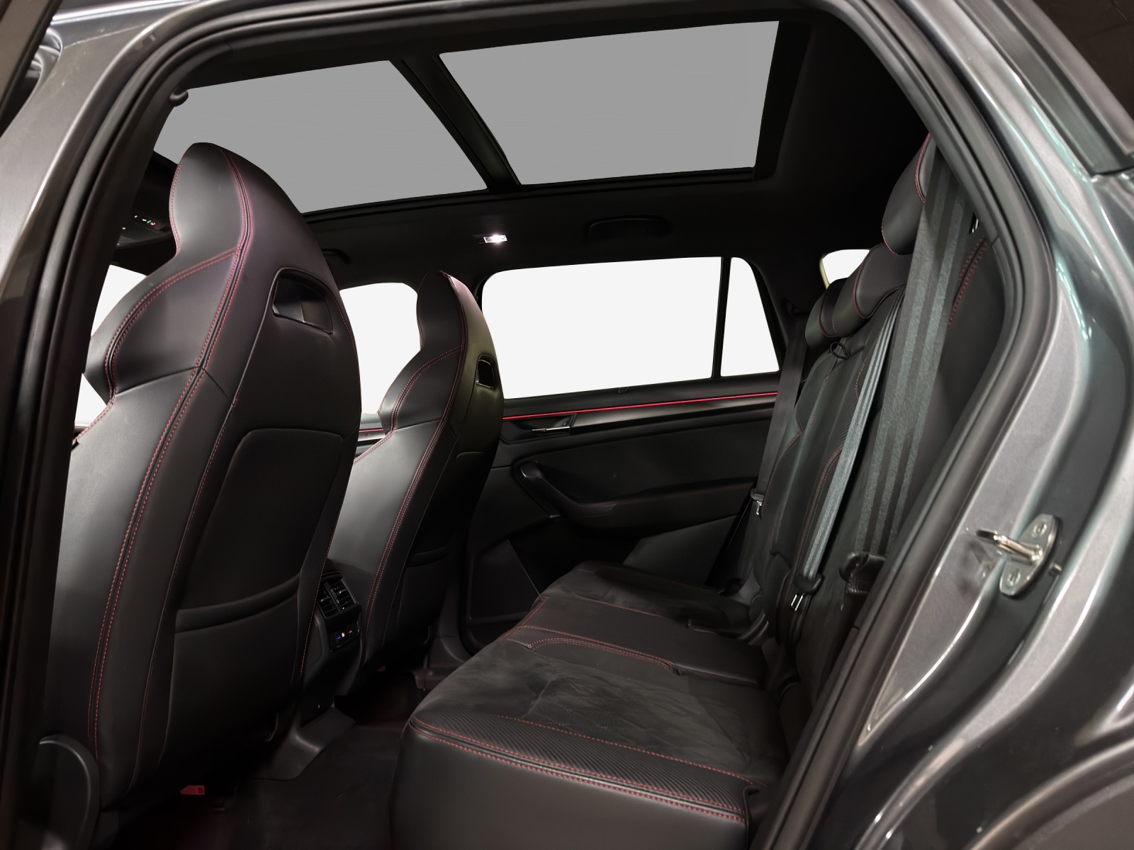 SKODA Kodiaq 2.0 TSI 4x4 RS-image-11