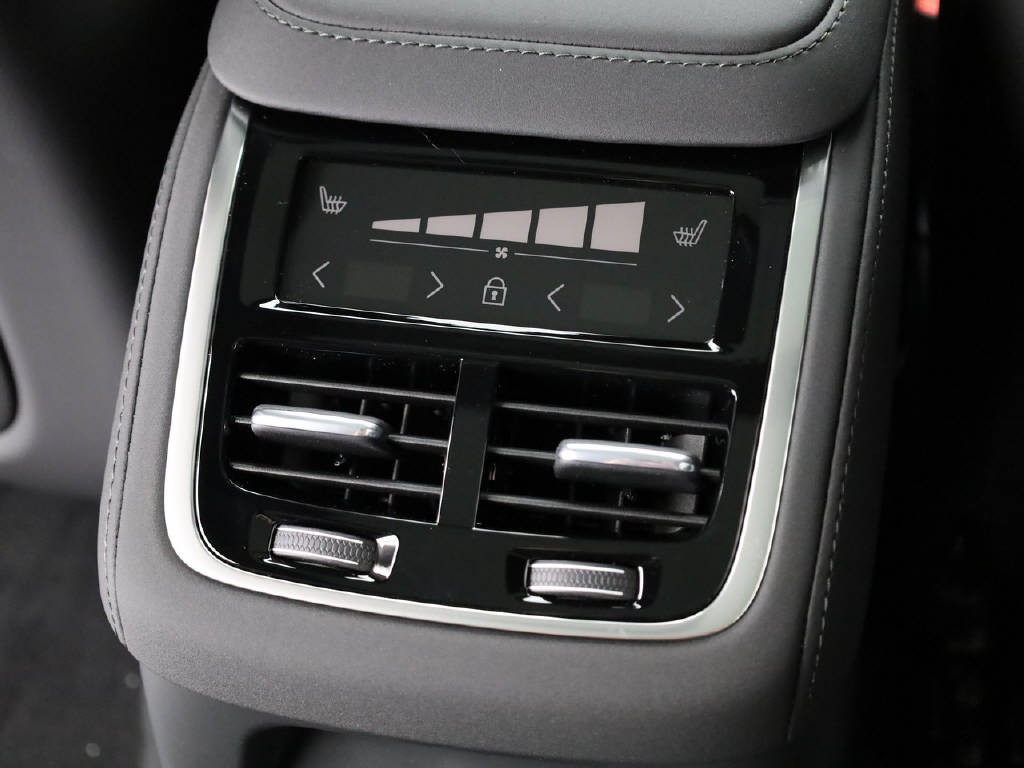 VOLVO XC90 2.0 T8 TE Ultra Dark eAWD-image-29