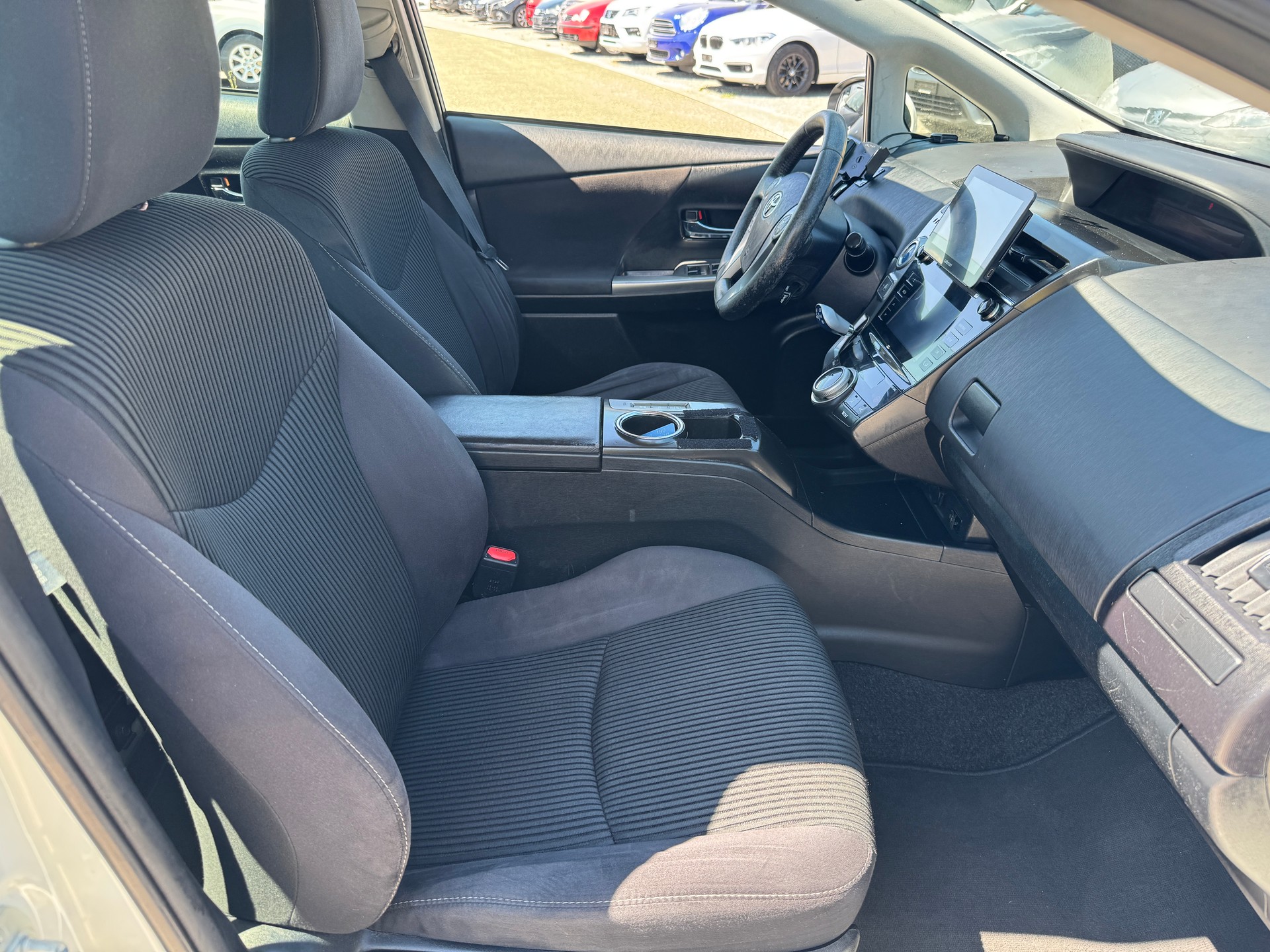 TOYOTA Prius+ 1.8 VVT-i HSD Luna-image-11