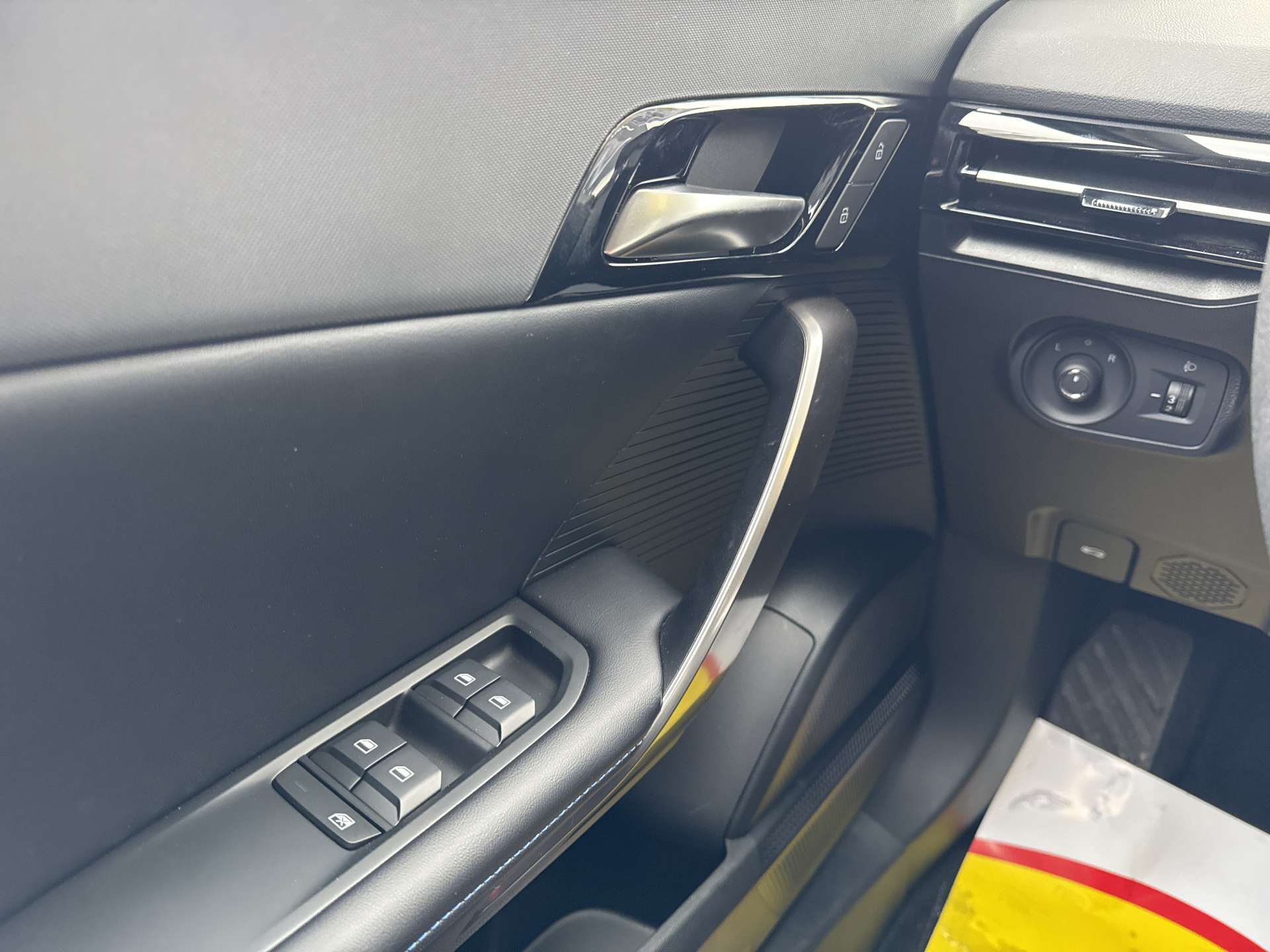 MG 4 EV 49,8kWh Standard NEW Battery Technology Automat-image-15