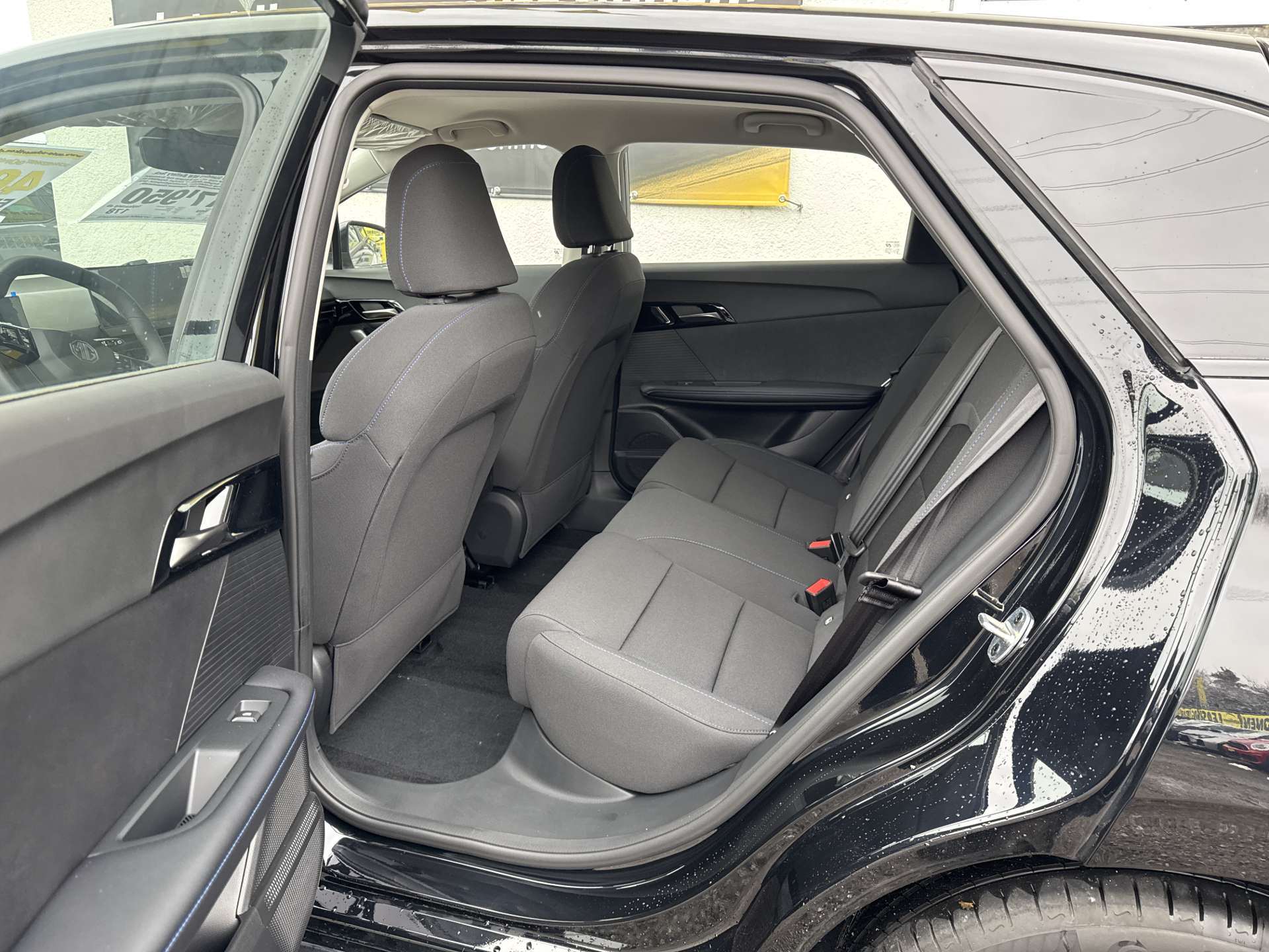 MG 4 EV 49,8kWh Standard NEW Battery Technology Automat-image-7
