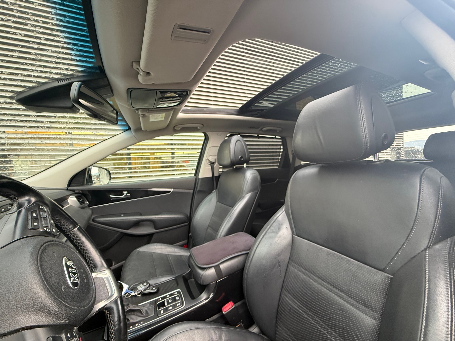 KIA Sorento 2.2 CRDI Style 7P. Automatic-image-5