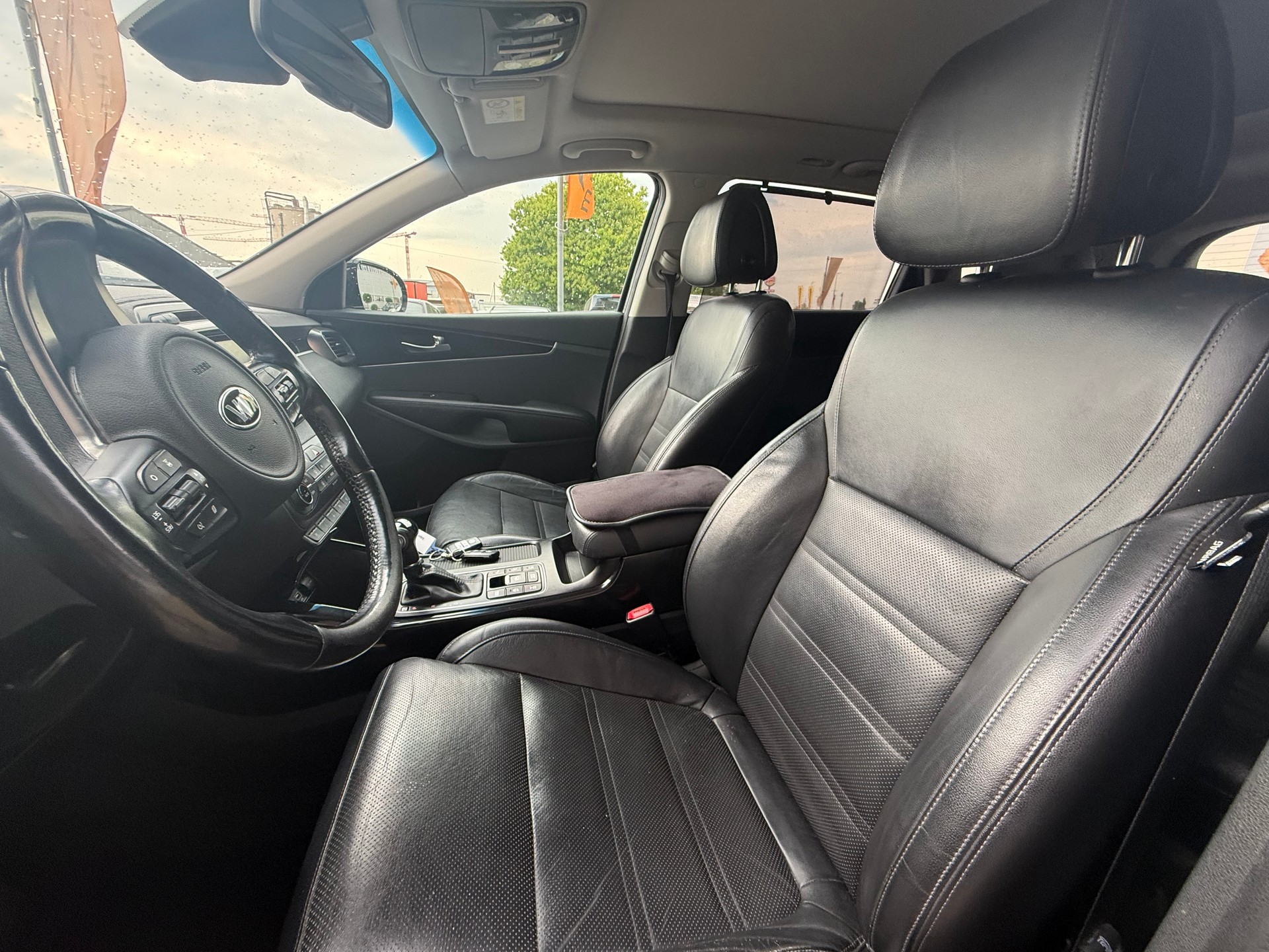 KIA Sorento 2.2 CRDI Style 7P. Automatic-image-12