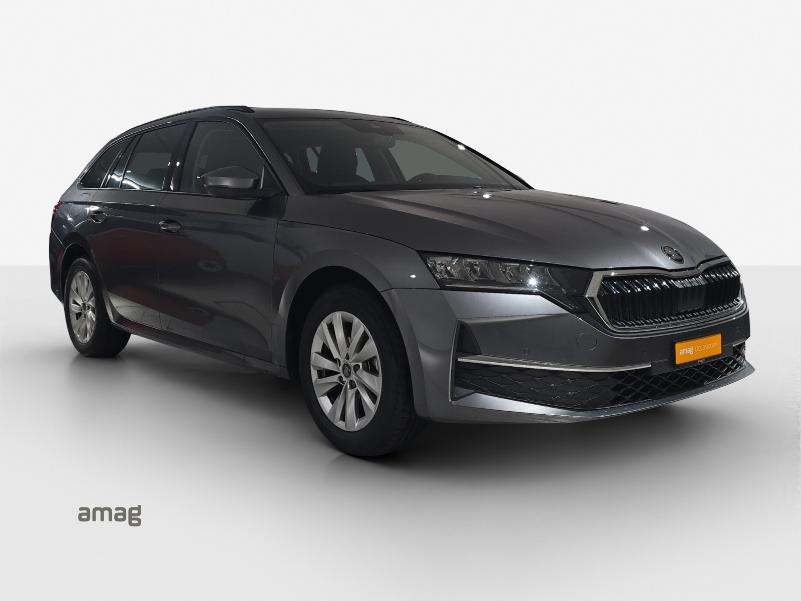 SKODA Octavia Combi 2.0 TDI DSG Selection-image-5