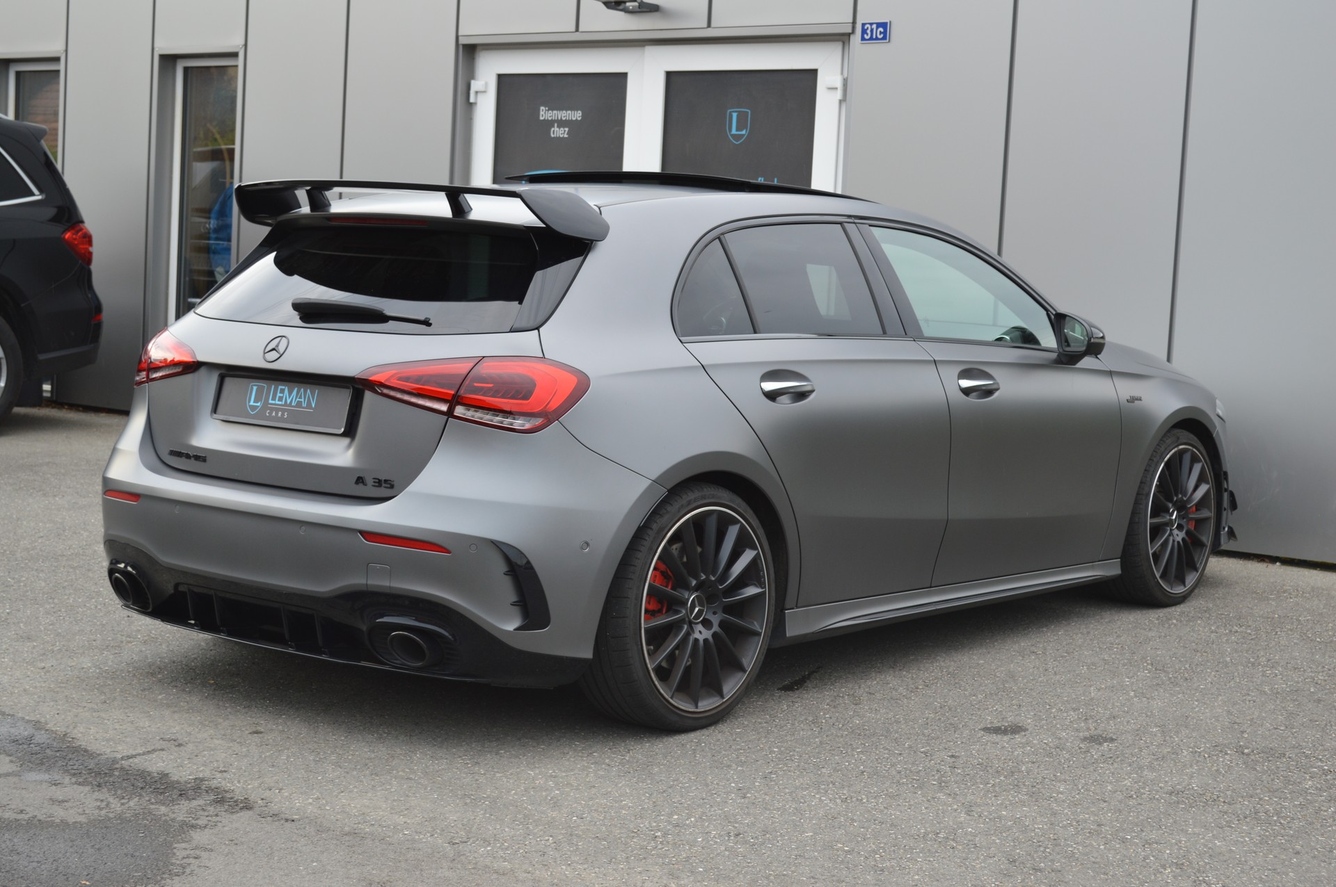MERCEDES-BENZ A 35 AMG 4Matic Speedshift-image-4