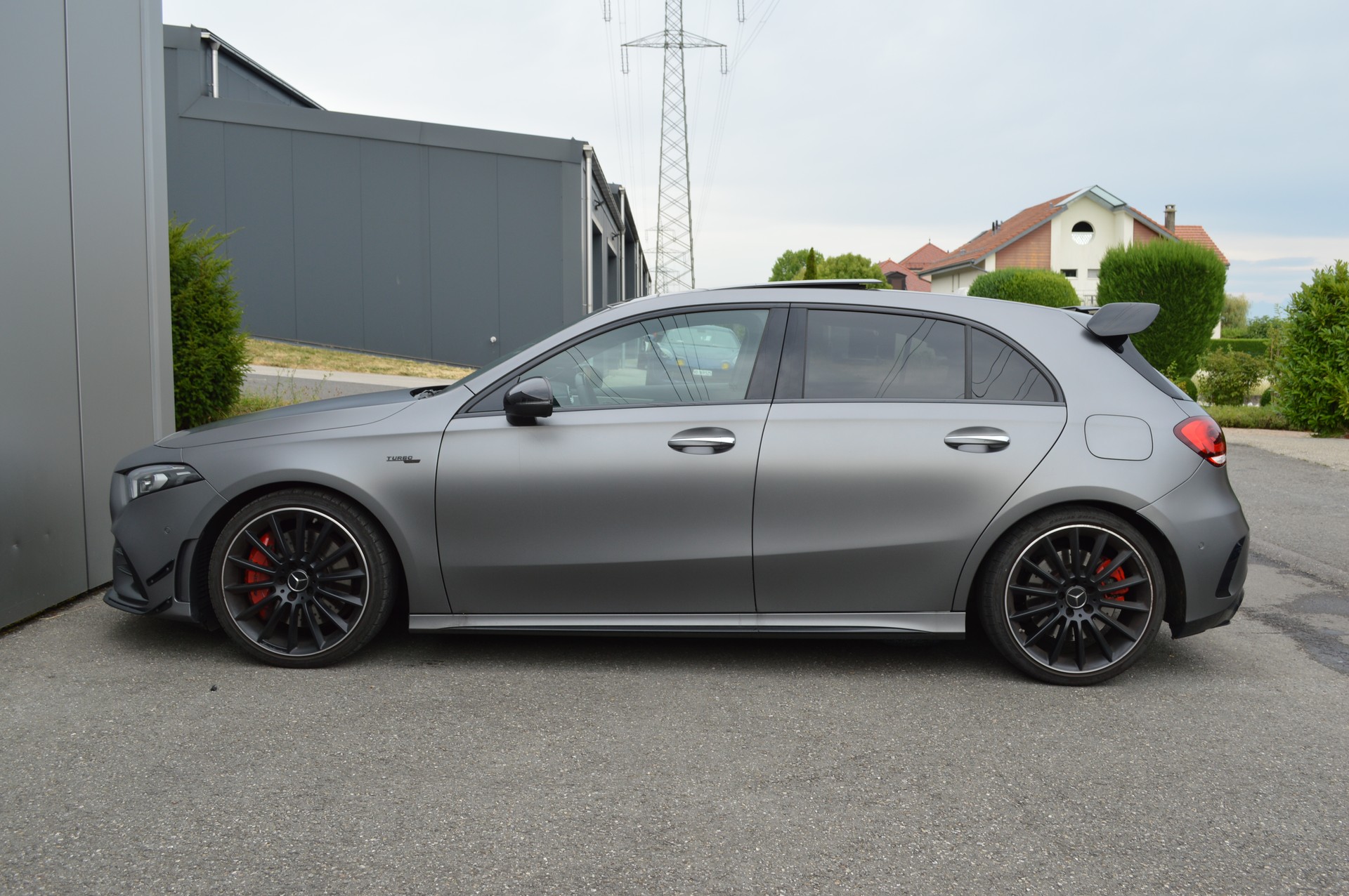 MERCEDES-BENZ A 35 AMG 4Matic Speedshift-image-7