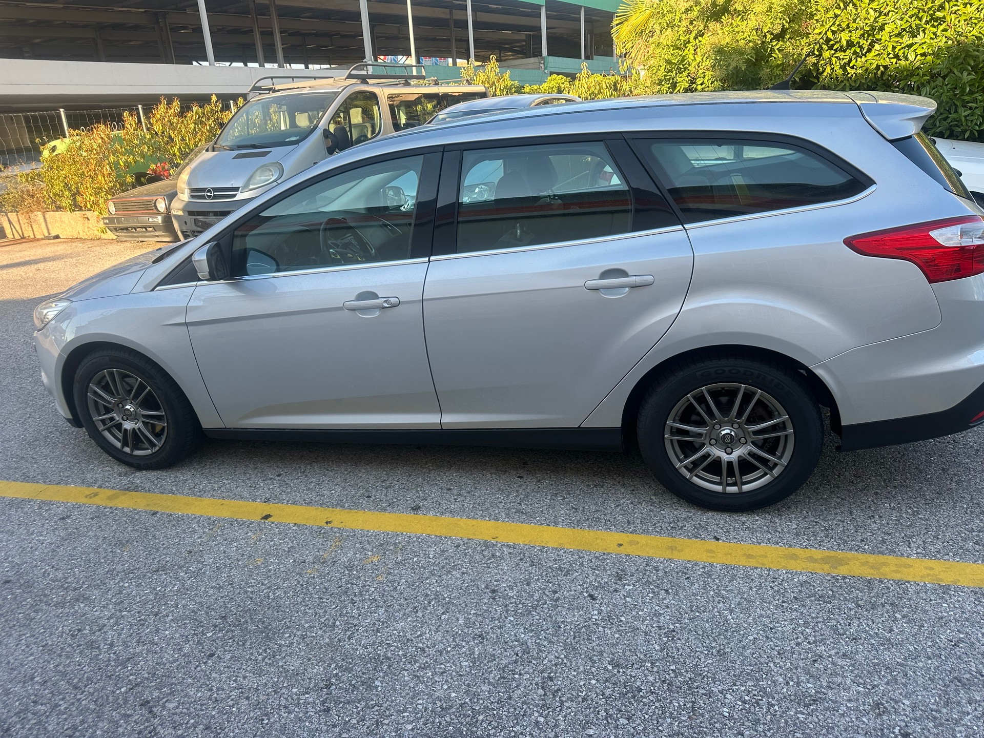 FORD Focus 2.0 TDCi Carving PowerShift-image-4