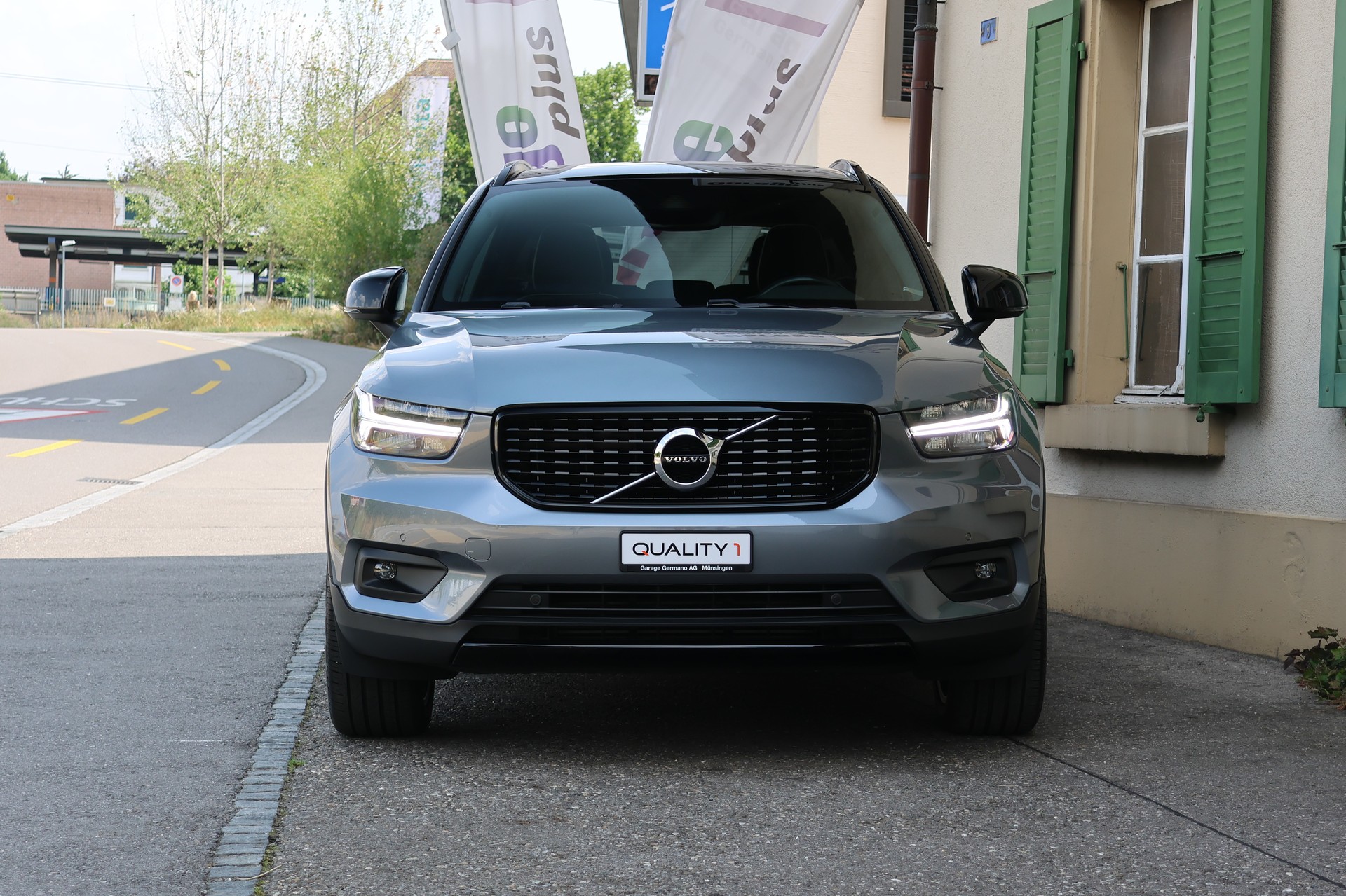 VOLVO XC40 D4 AWD R-Design Geartronic-showroom-element-1