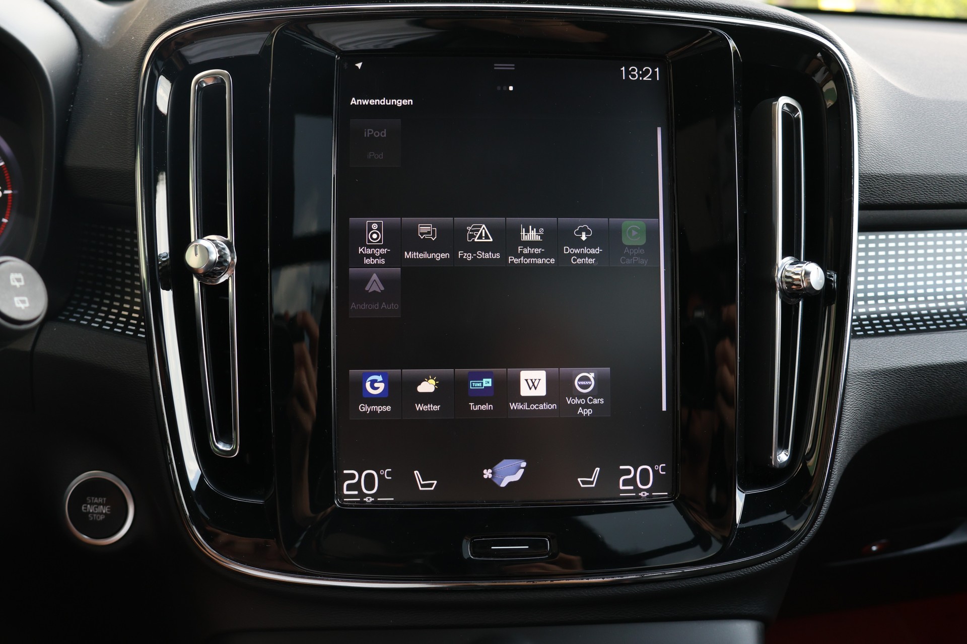 VOLVO XC40 D4 AWD R-Design Geartronic-image-25