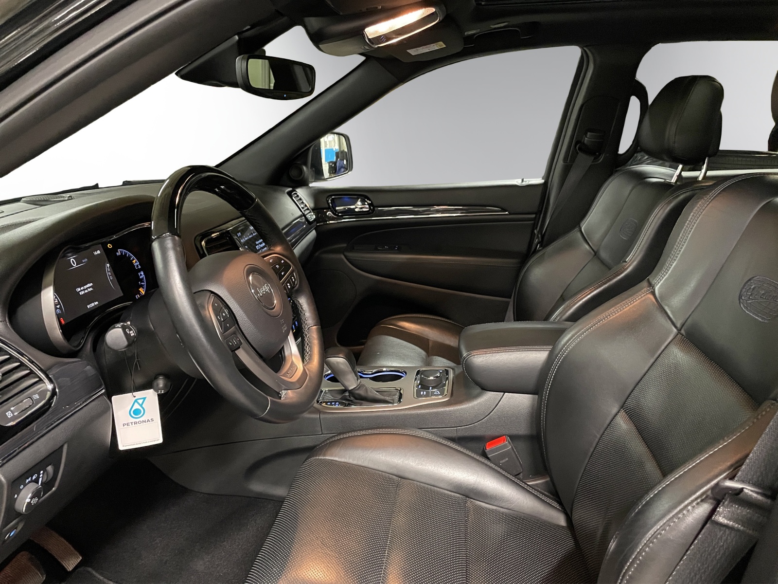 JEEP Grand Cherokee 3.0 CRD Overland Automatic-image-7