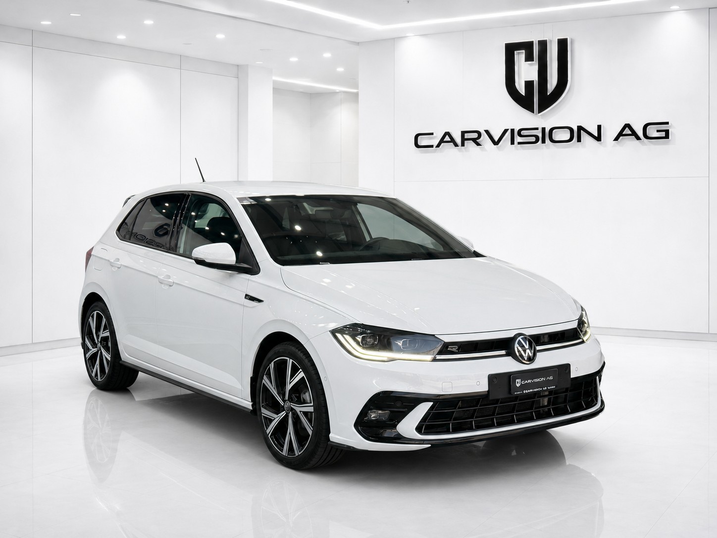 VW Polo 1.0 TSI R-Line DSG * IQ-Light *-image-2