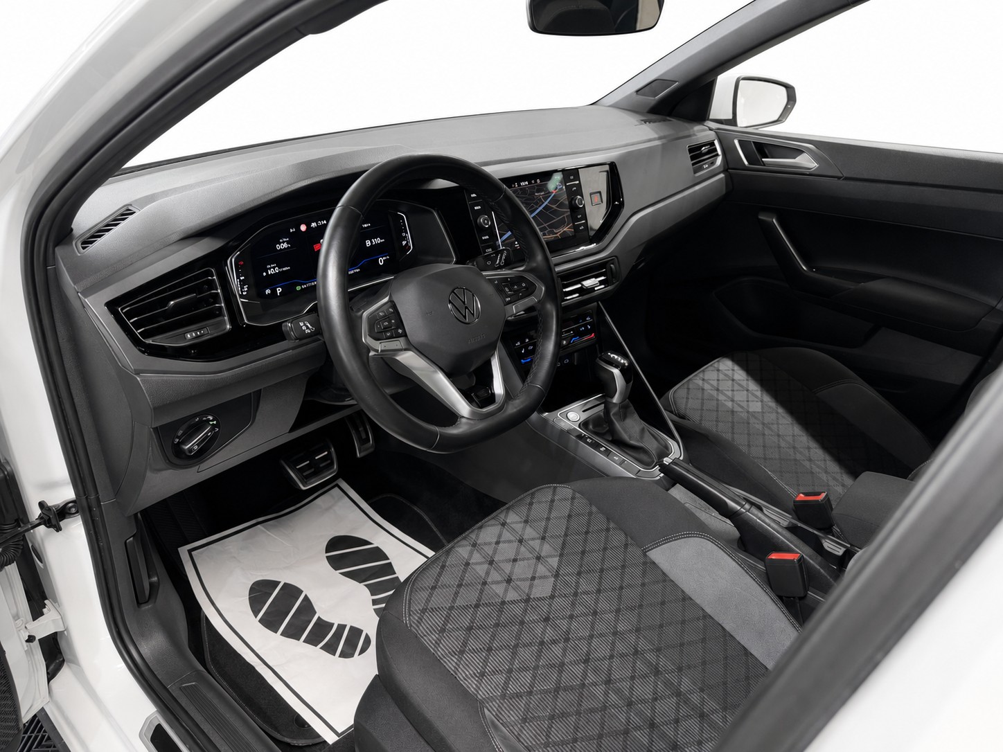 VW Polo 1.0 TSI R-Line DSG * IQ-Light *-image-8