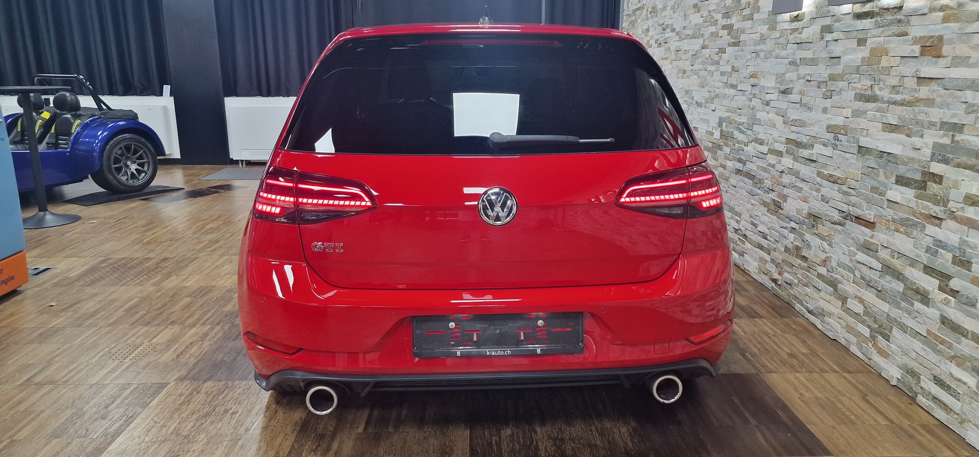 VW Golf 2.0 TSI GTI Performance DSG-image-2