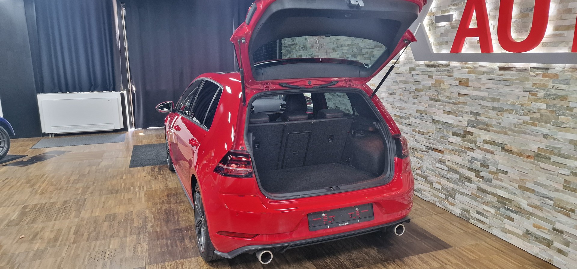 VW Golf 2.0 TSI GTI Performance DSG-image-9