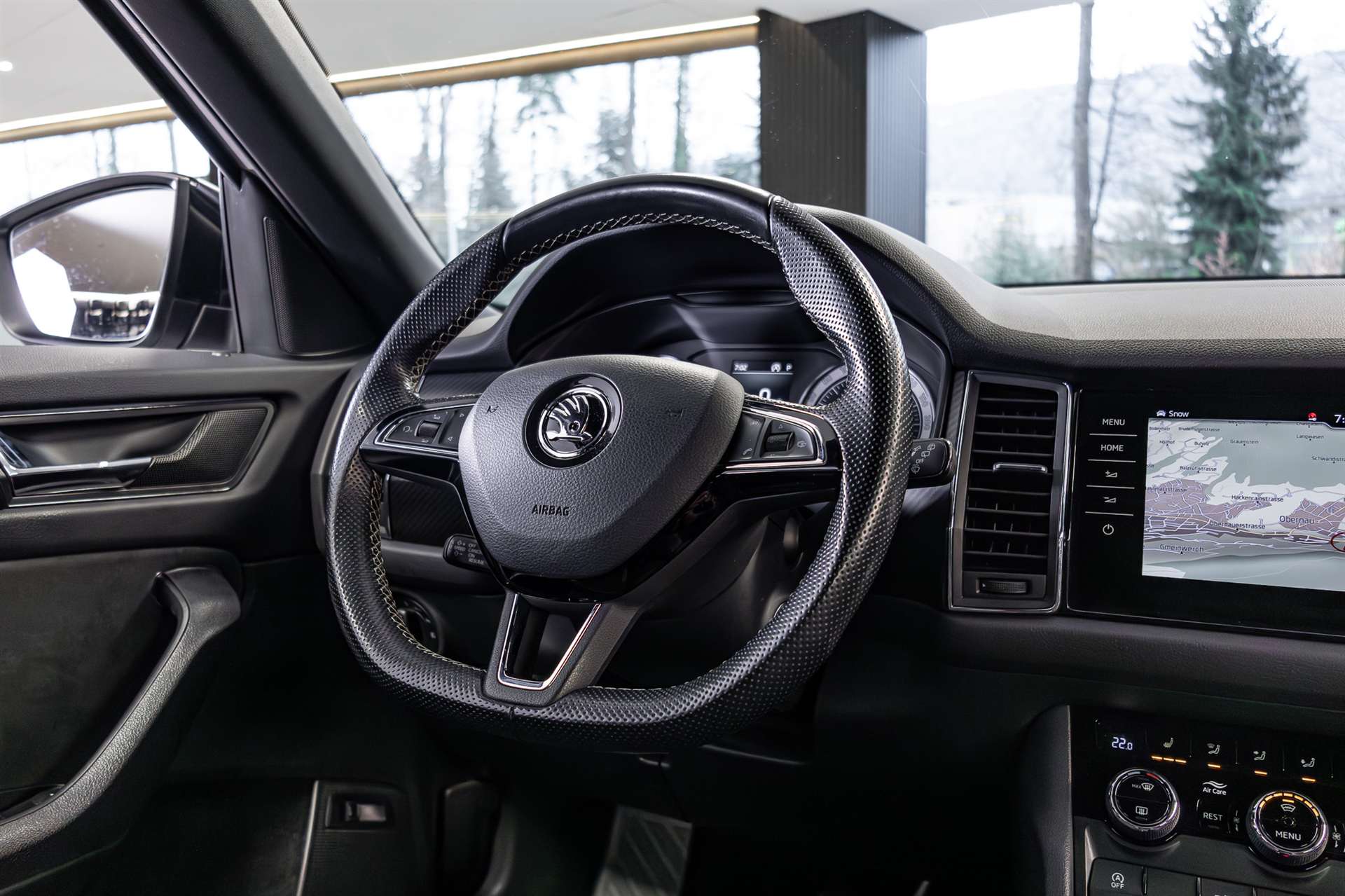 SKODA Kodiaq 2.0 TDI CR Sport Line 4x4 DSG-image-6
