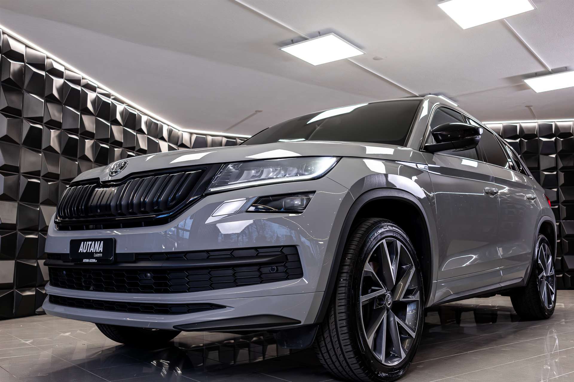 SKODA Kodiaq 2.0 TDI CR Sport Line 4x4 DSG-image-26