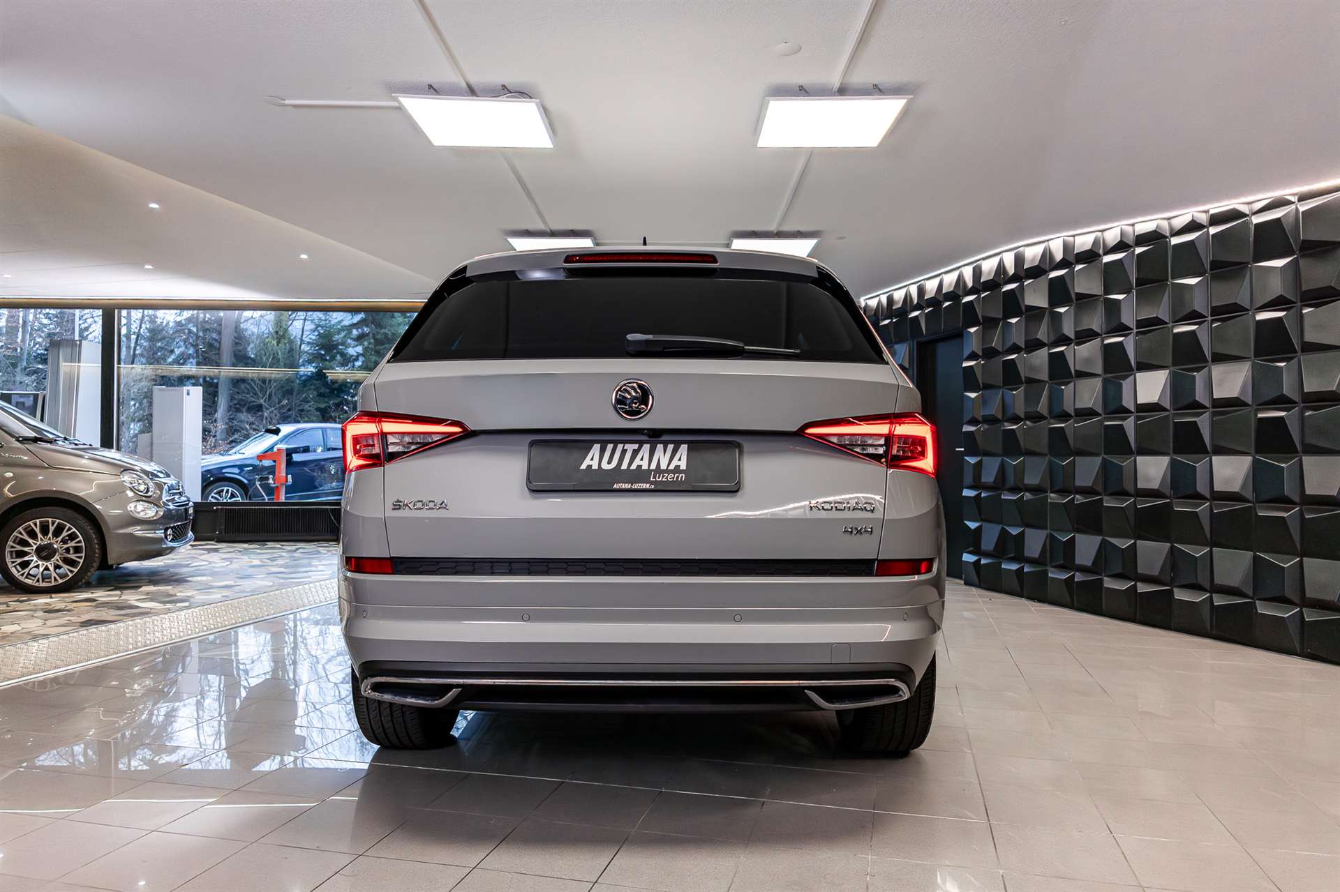 SKODA Kodiaq 2.0 TDI CR Sport Line 4x4 DSG-image-4