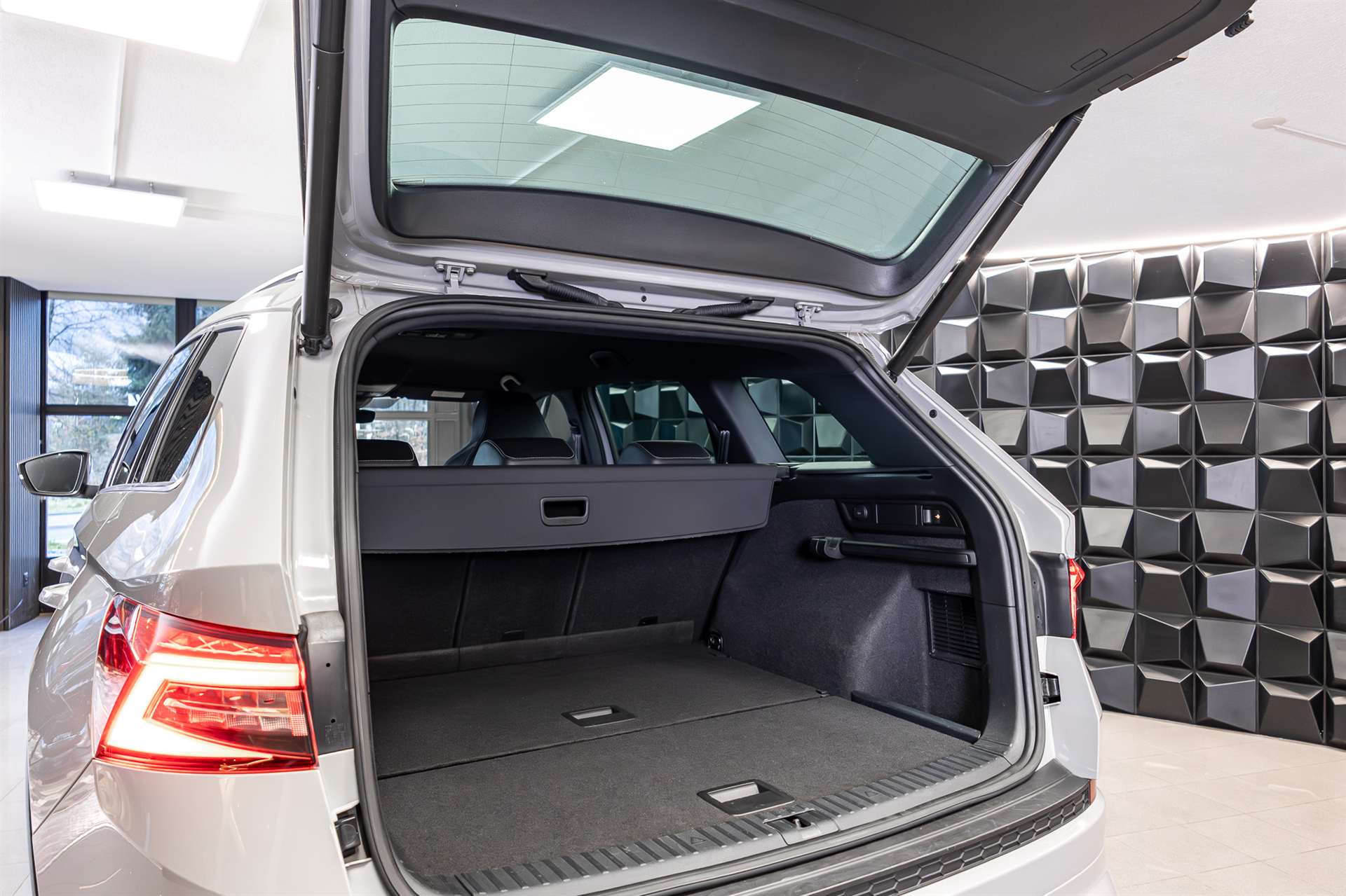 SKODA Kodiaq 2.0 TDI CR Sport Line 4x4 DSG-image-23